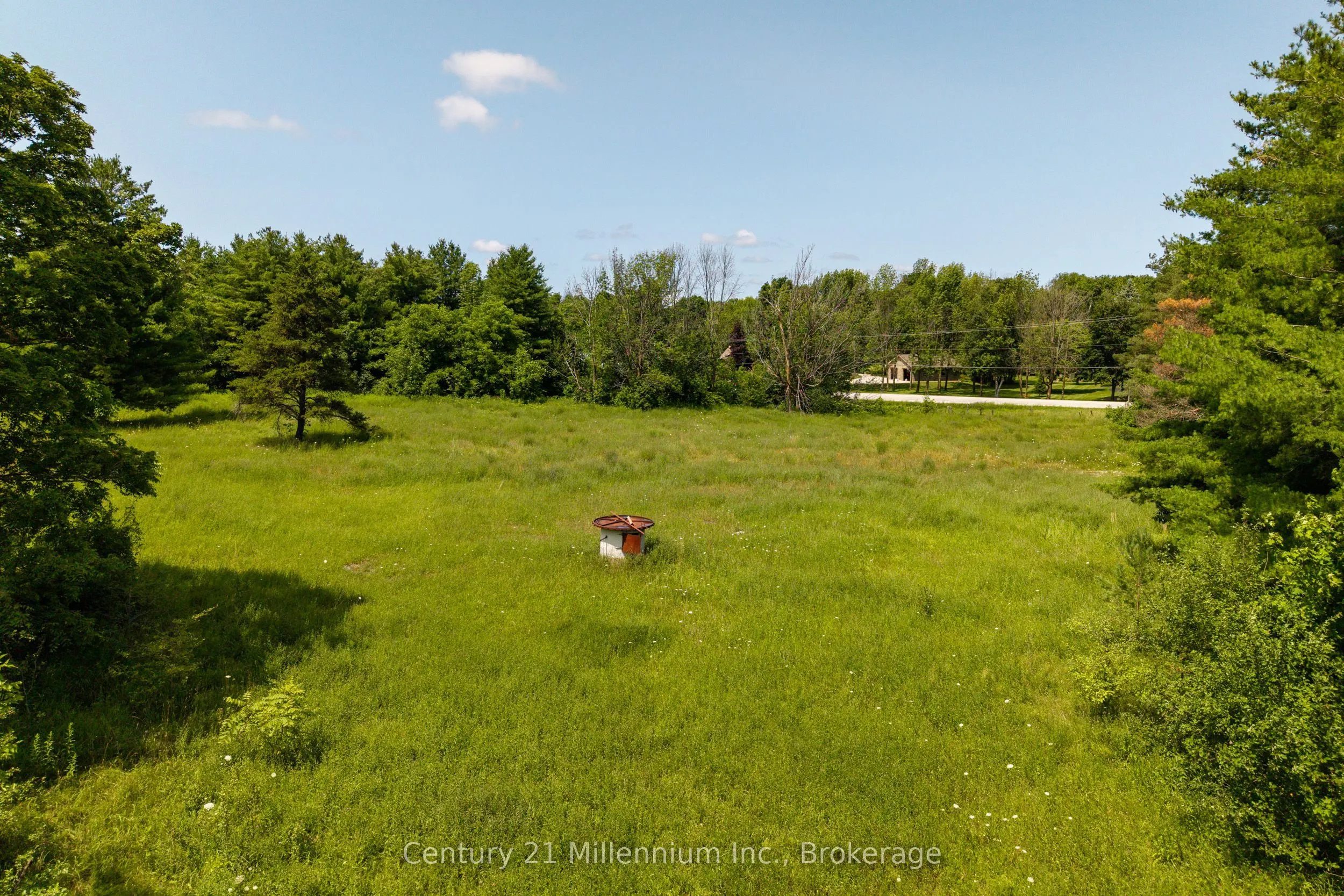 102768 Grey Rd 18 Road