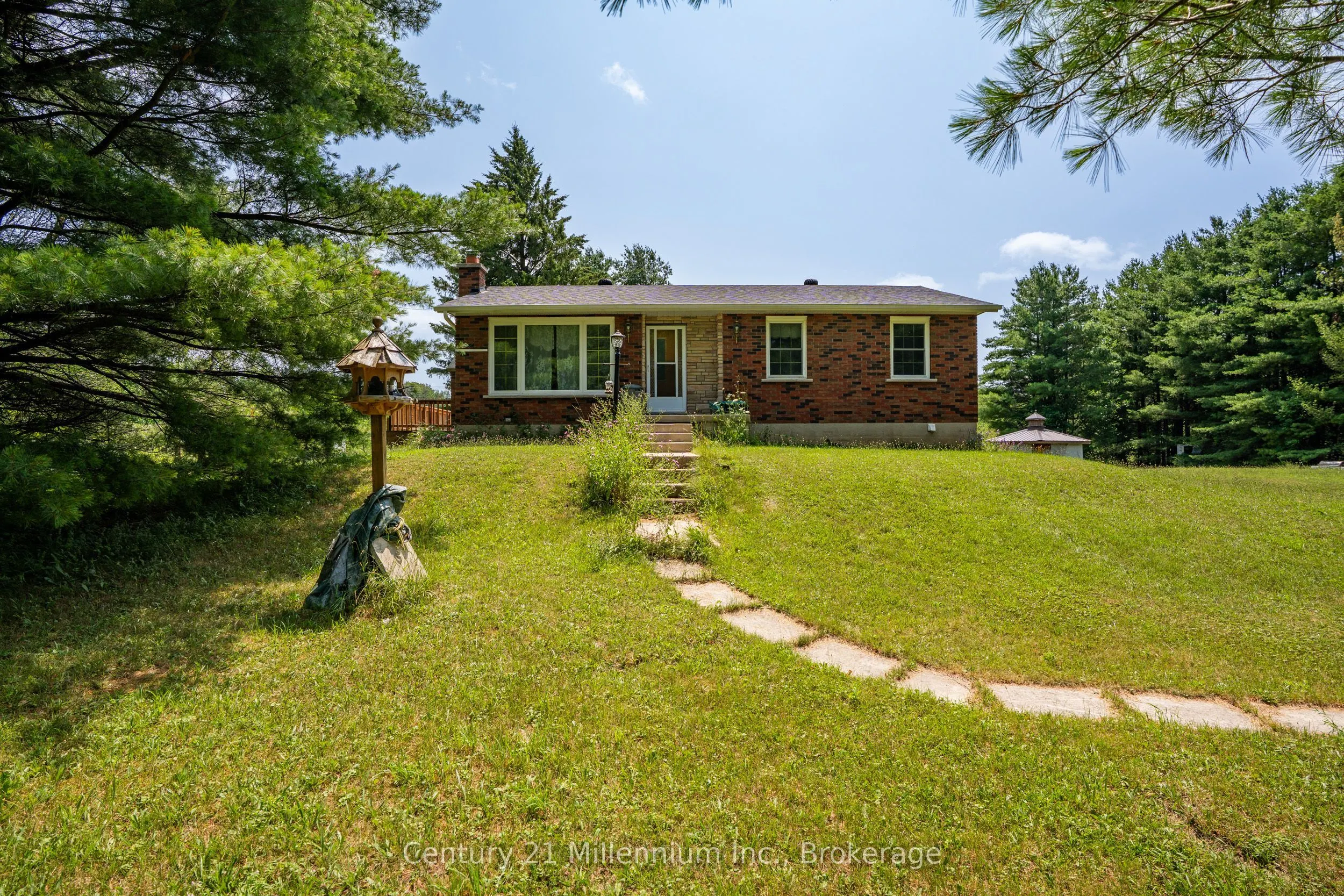 102768 Grey Rd 18 Road