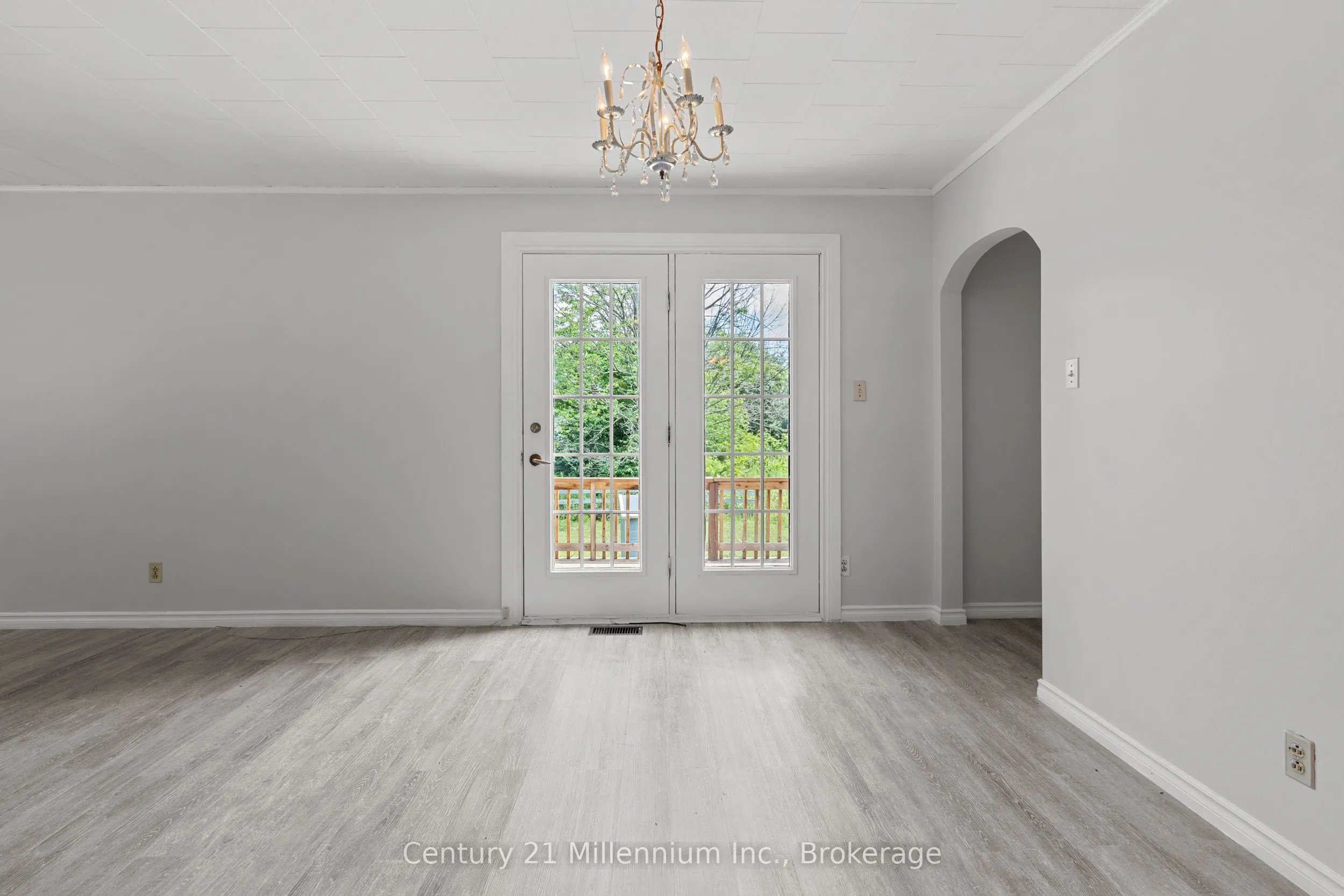 102768 Grey Rd 18 Road