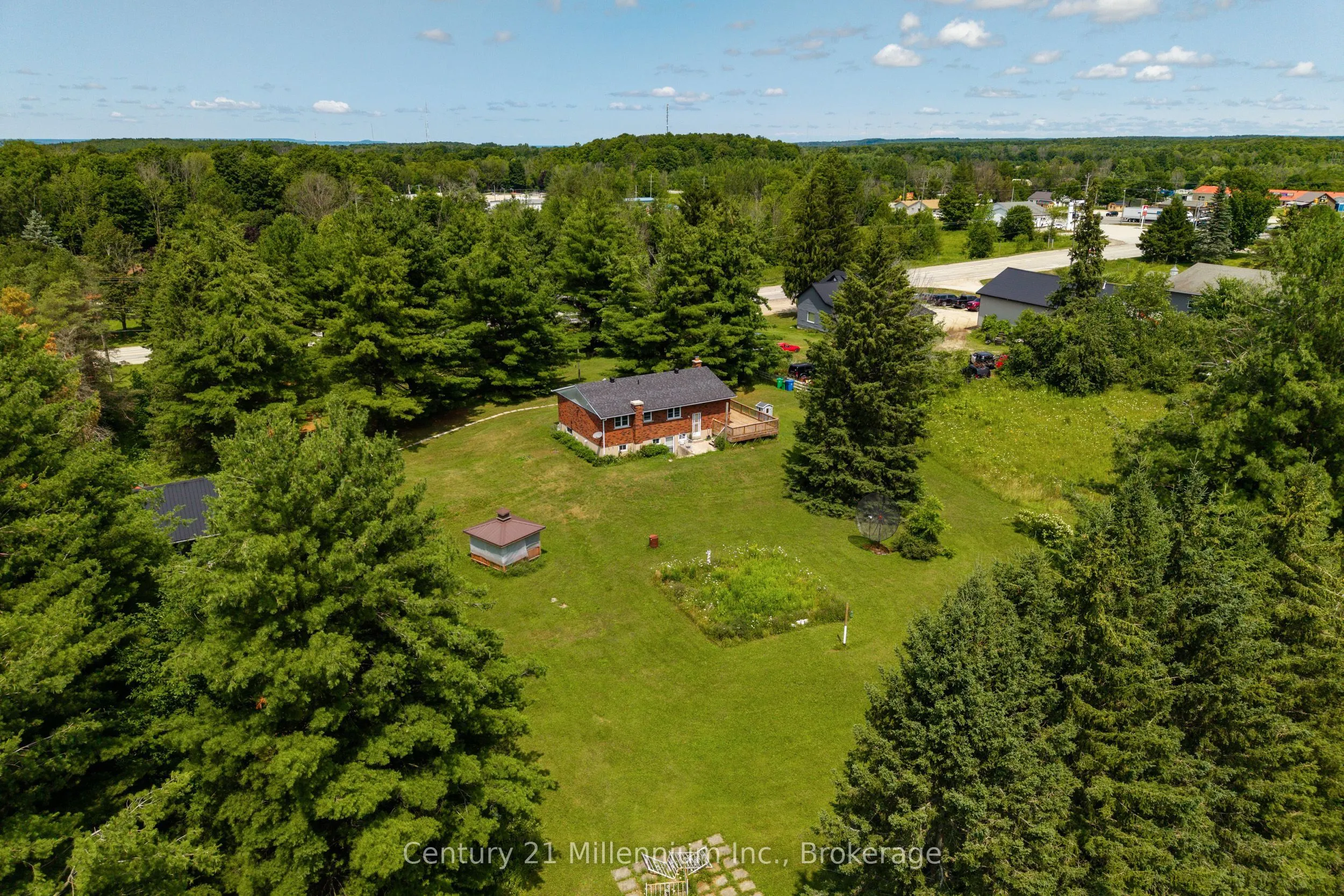 102768 Grey Rd 18 Road