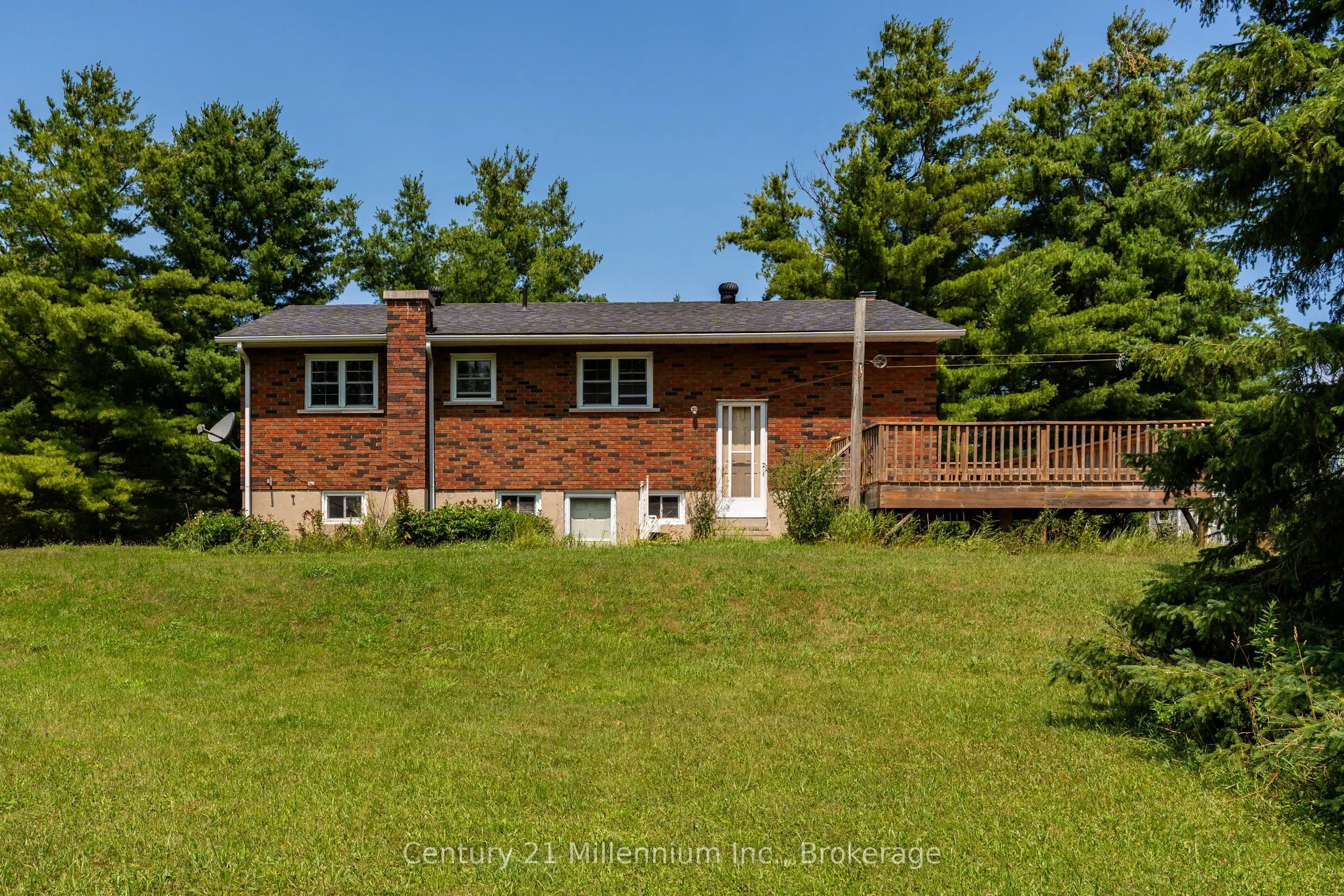 102768 Grey Rd 18 Road