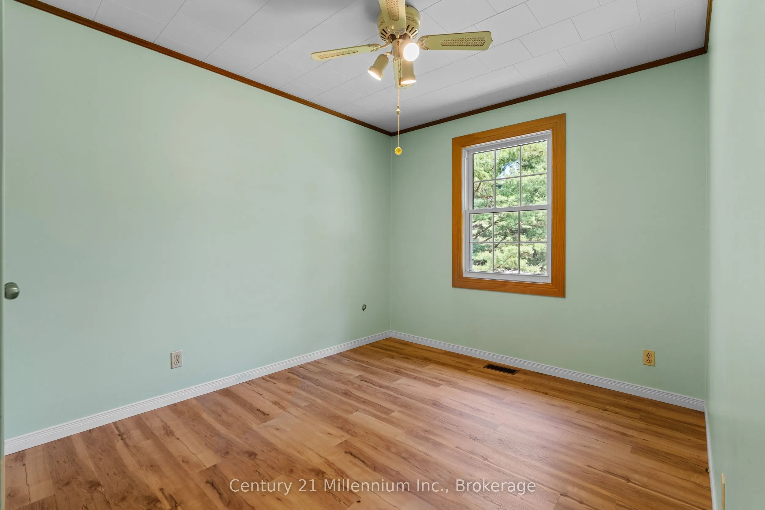 102768 Grey Rd 18 Road