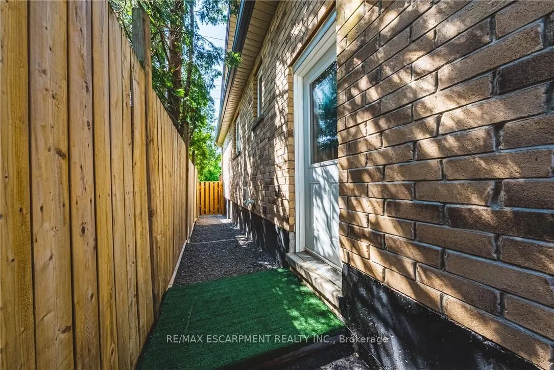 602 Cochrane Road