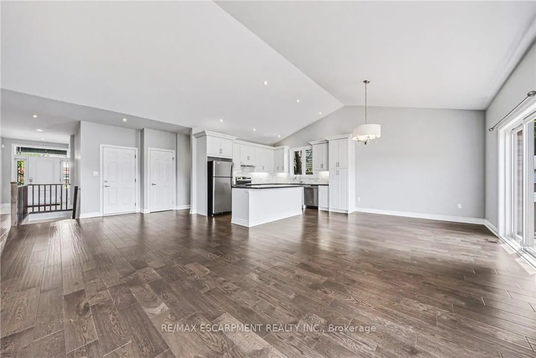 602 Cochrane Road