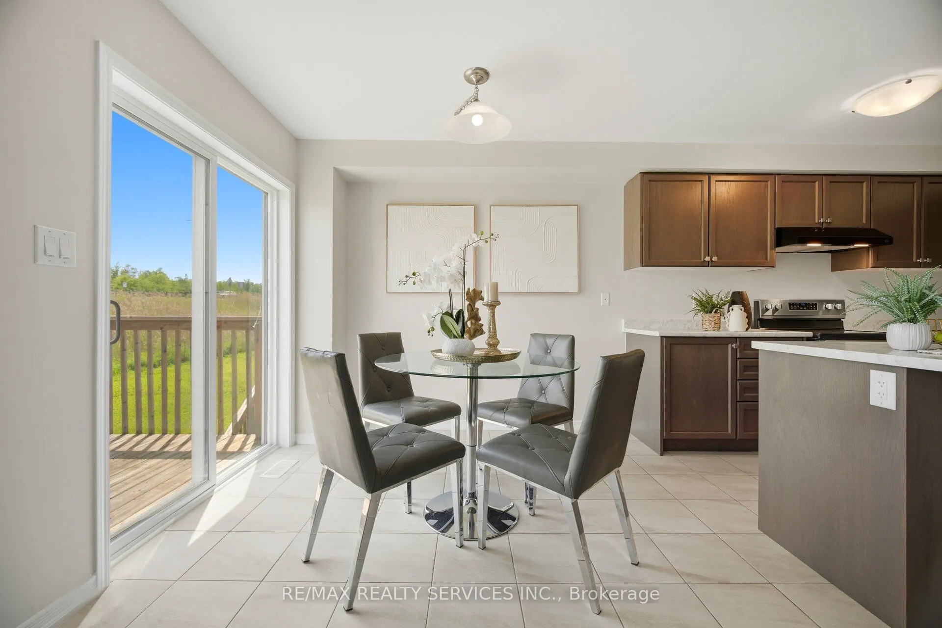 250 Esther Crescent