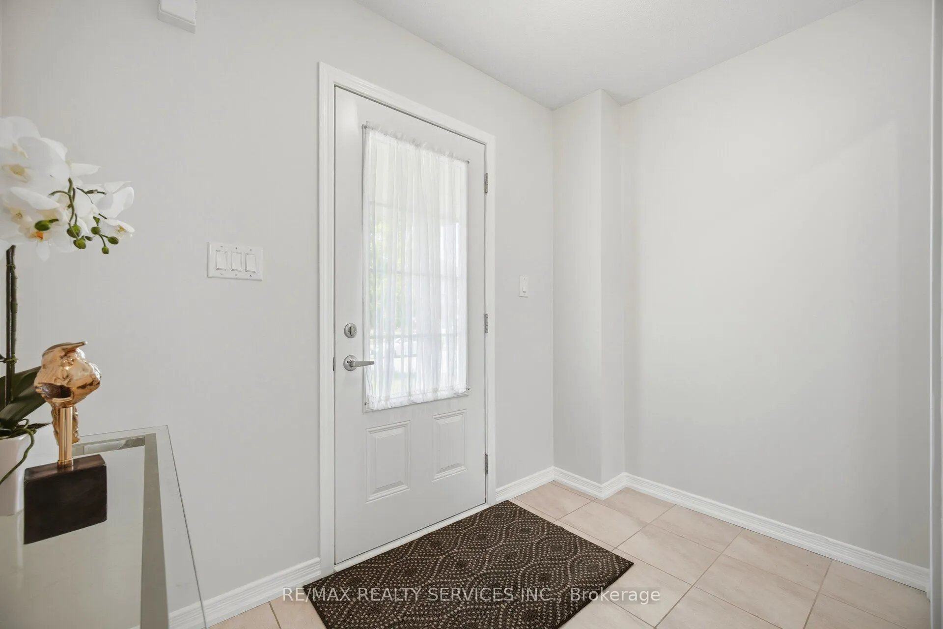 250 Esther Crescent