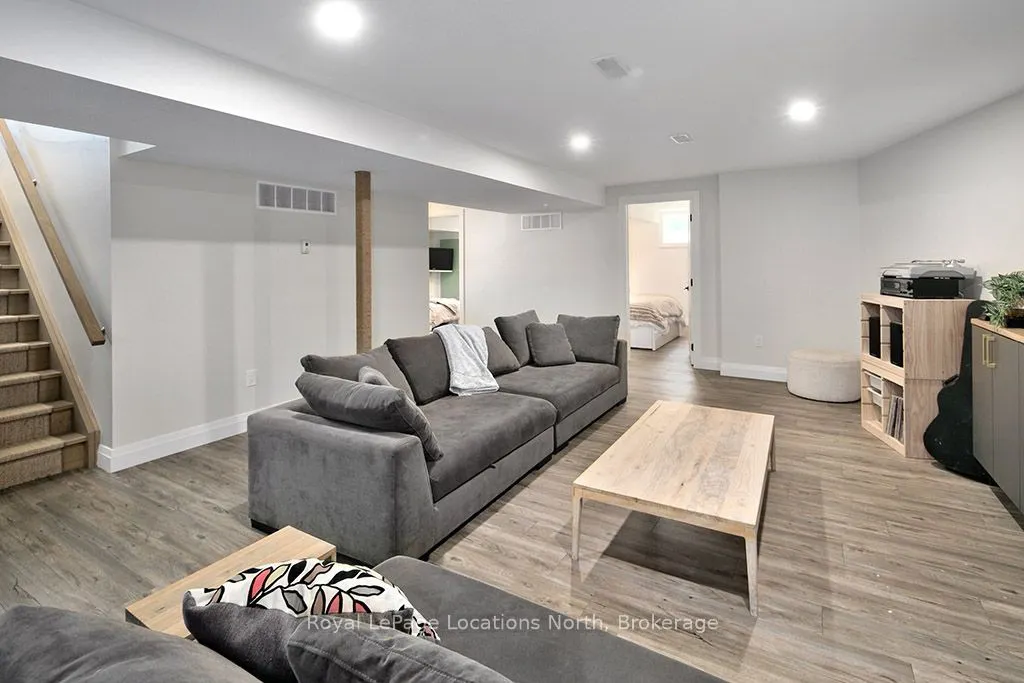 217 St Vincent Crescent
