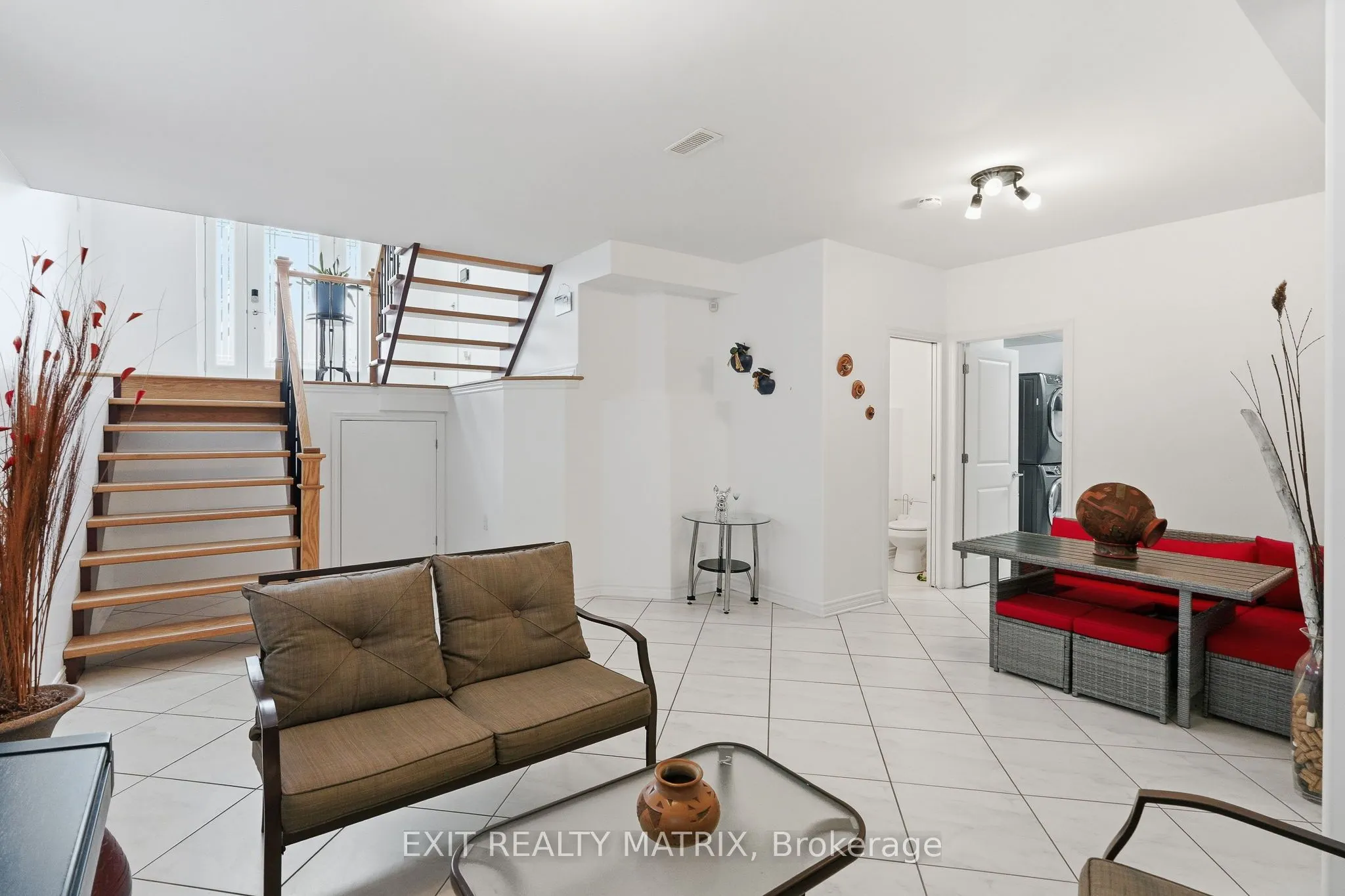 279 Stiver Street