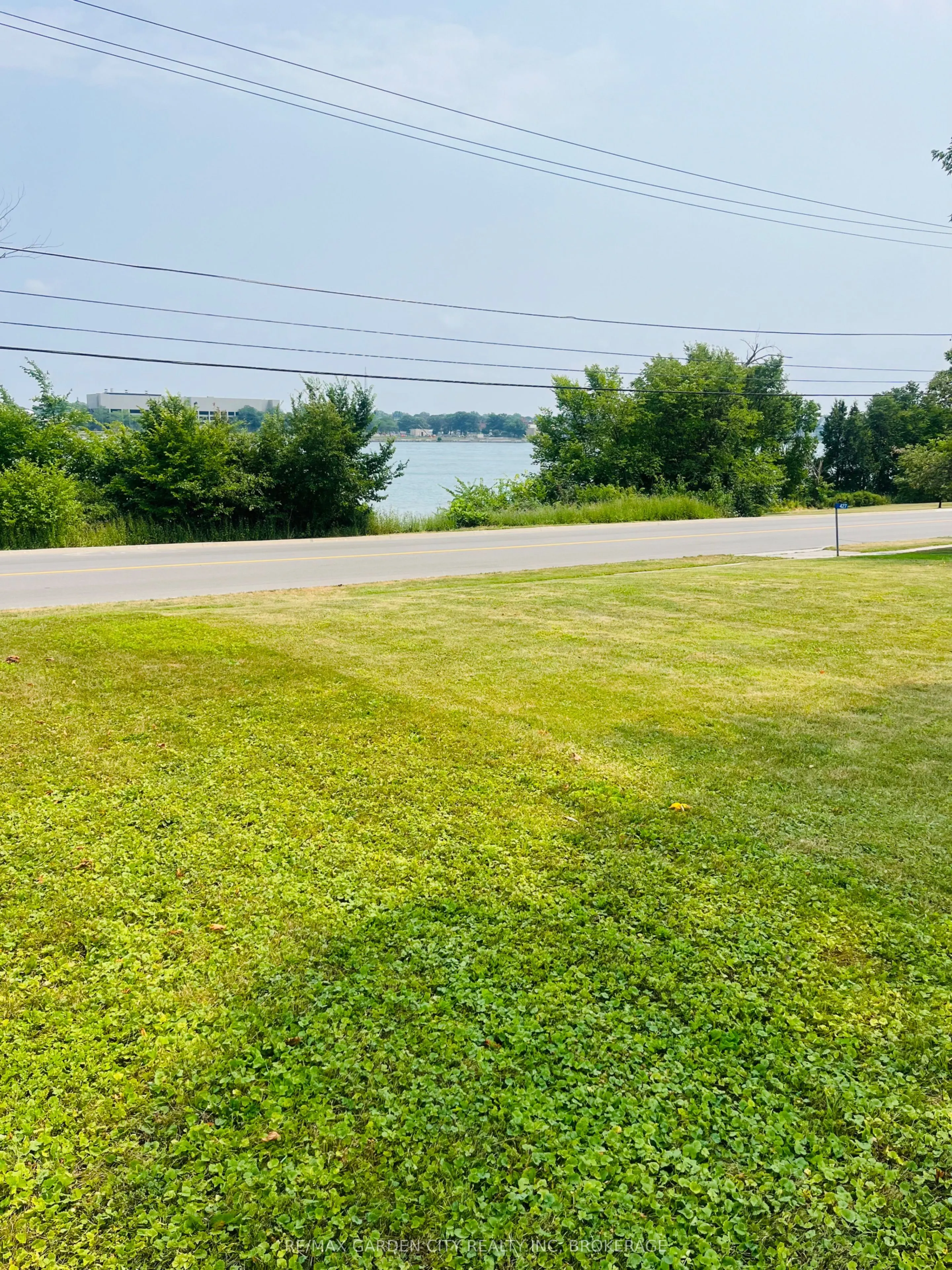 431 Niagara Boulevard