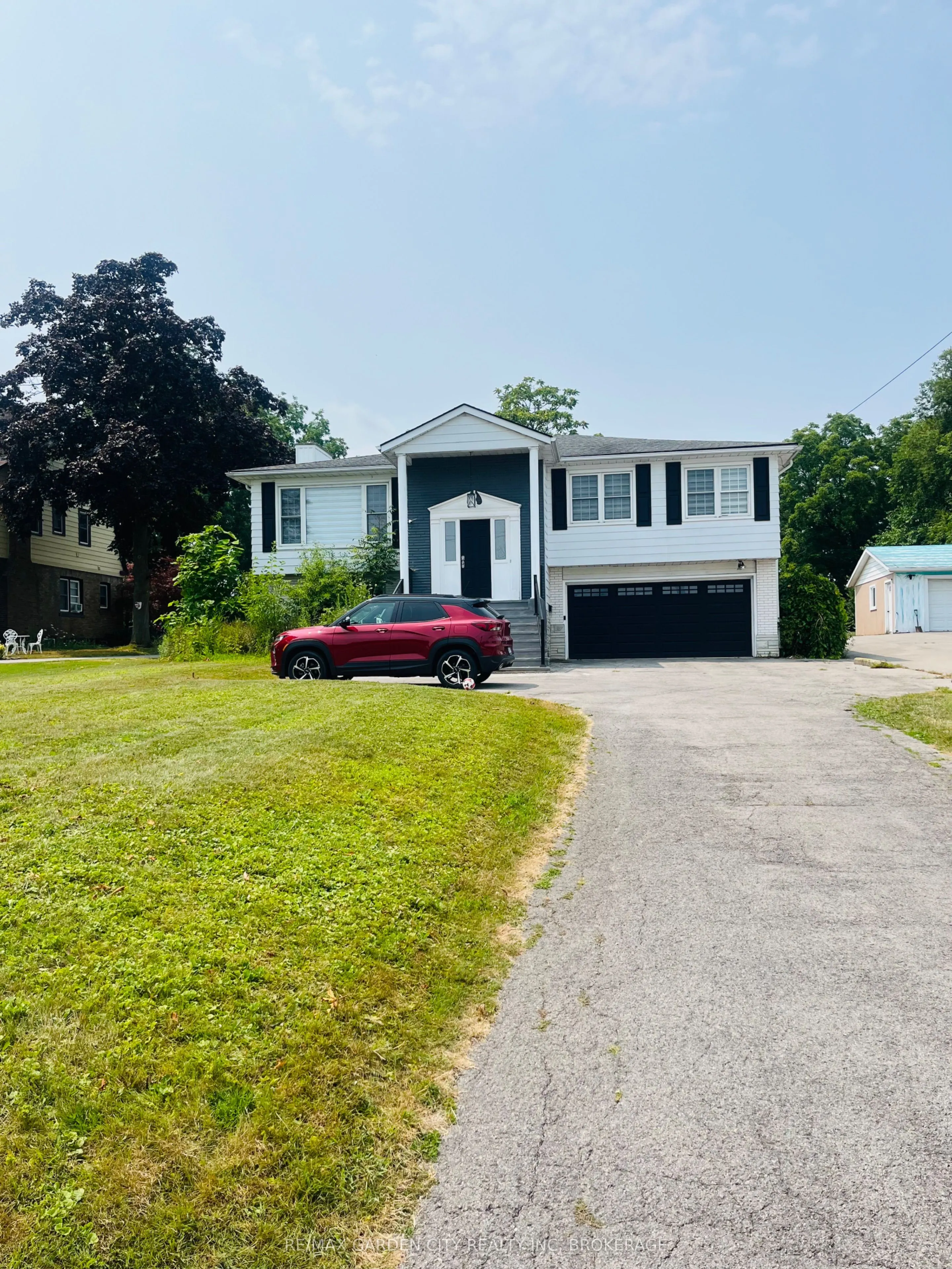 431 Niagara Boulevard