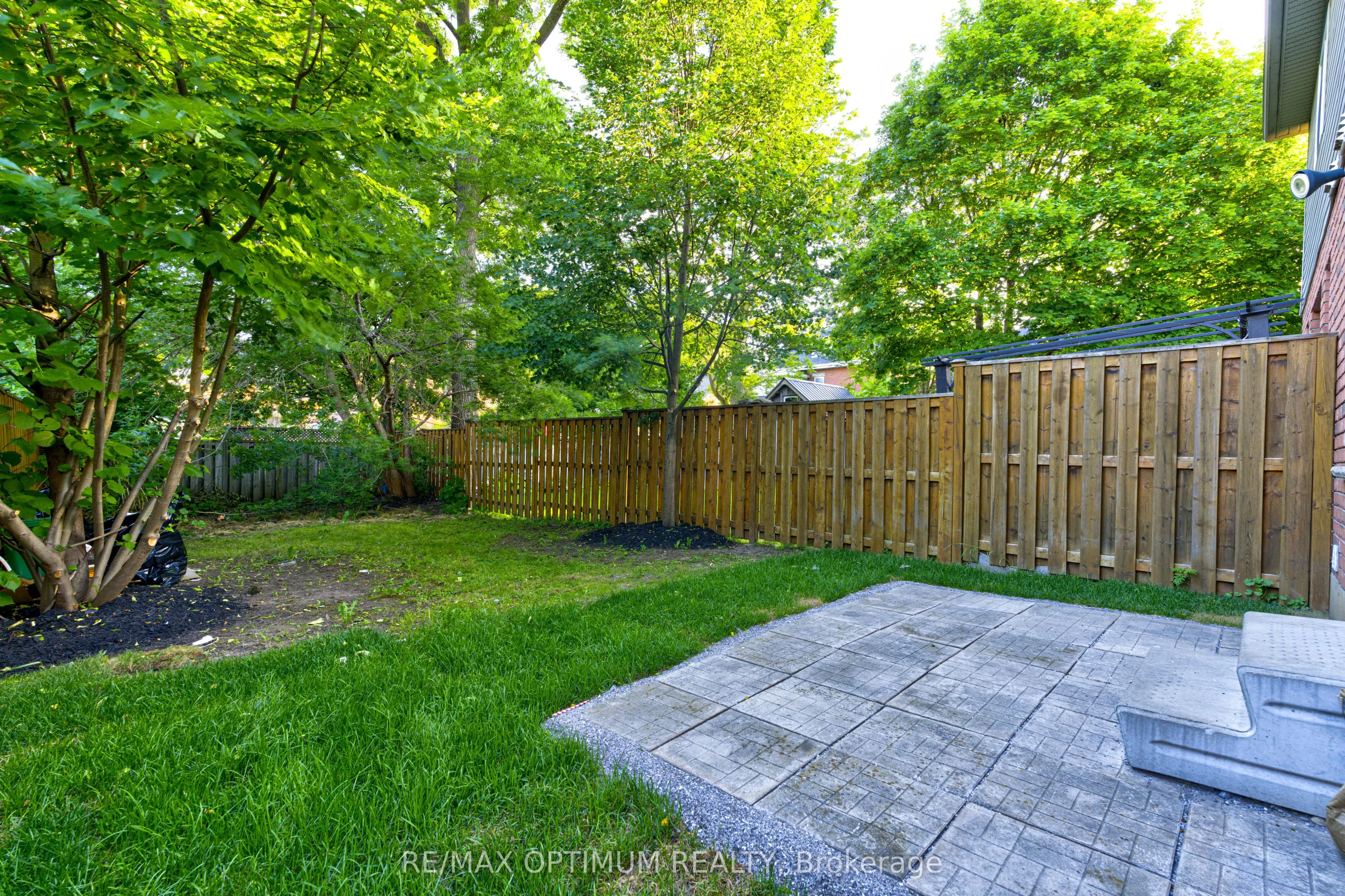 345 Dalhousie Street