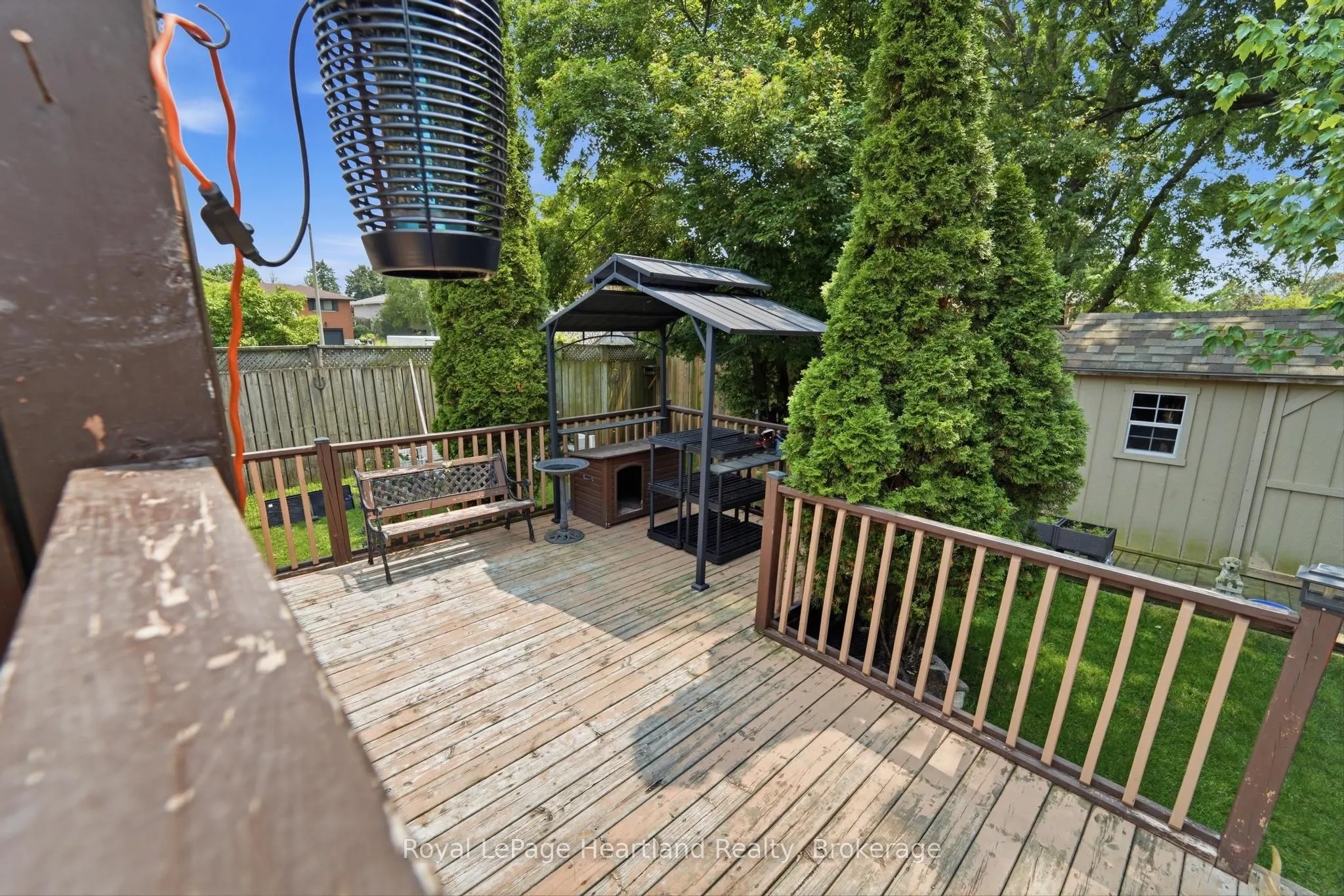 223 Kemp Crescent
