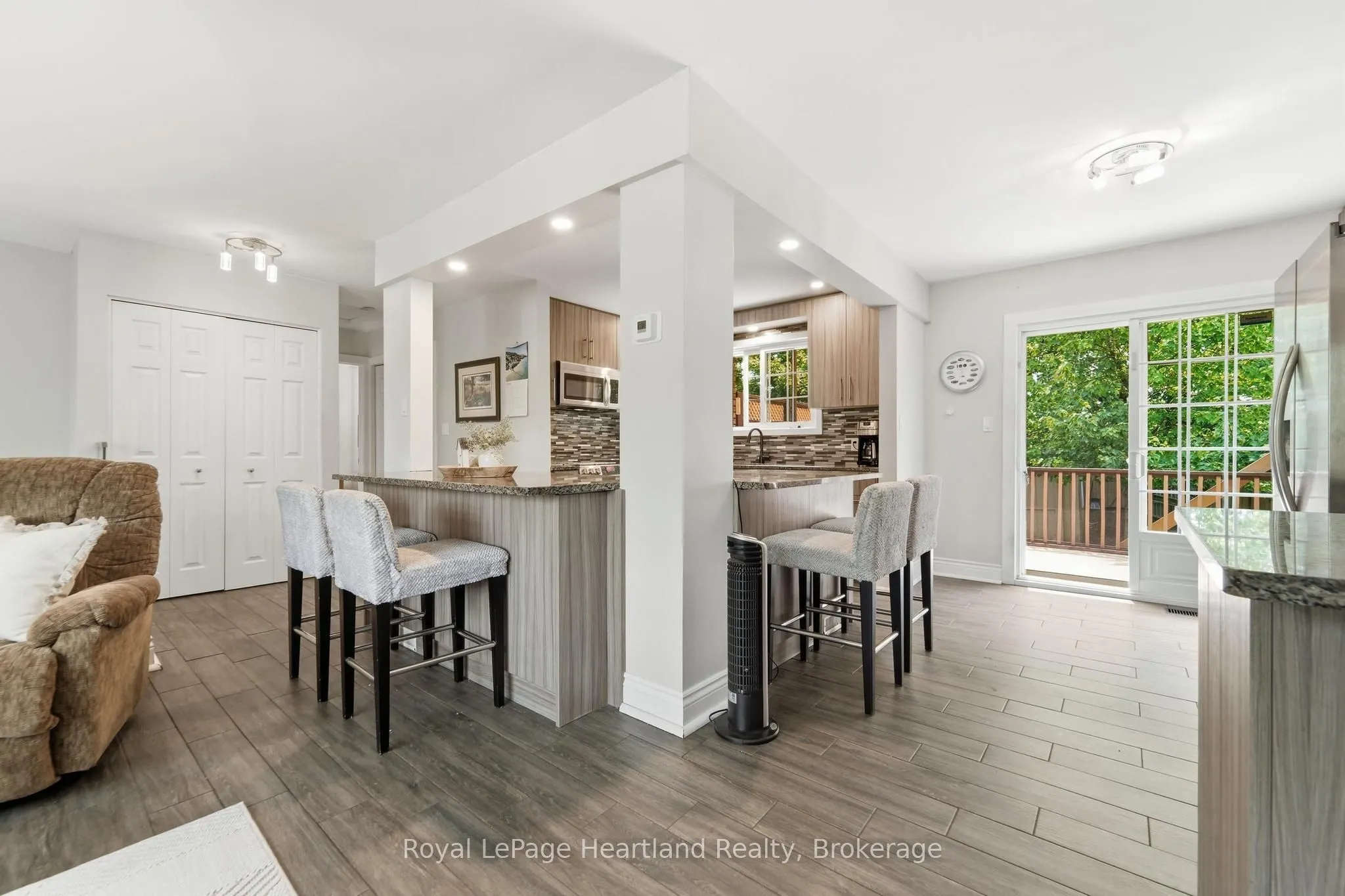 223 Kemp Crescent