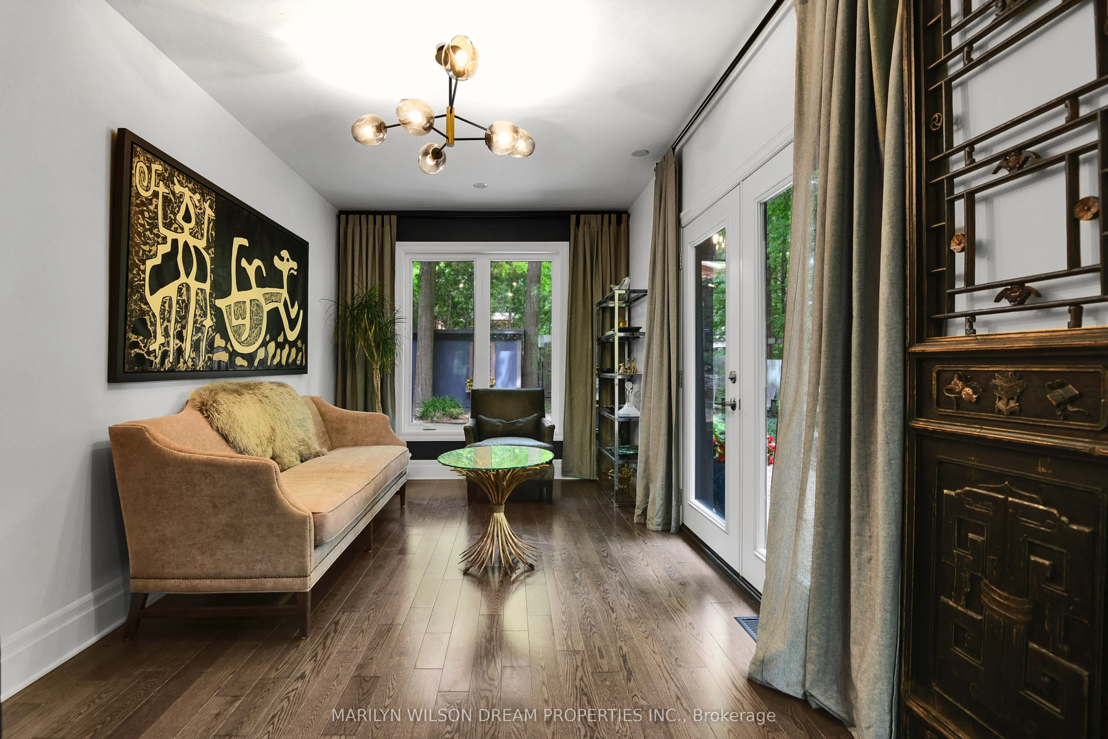 11 Burrows Road