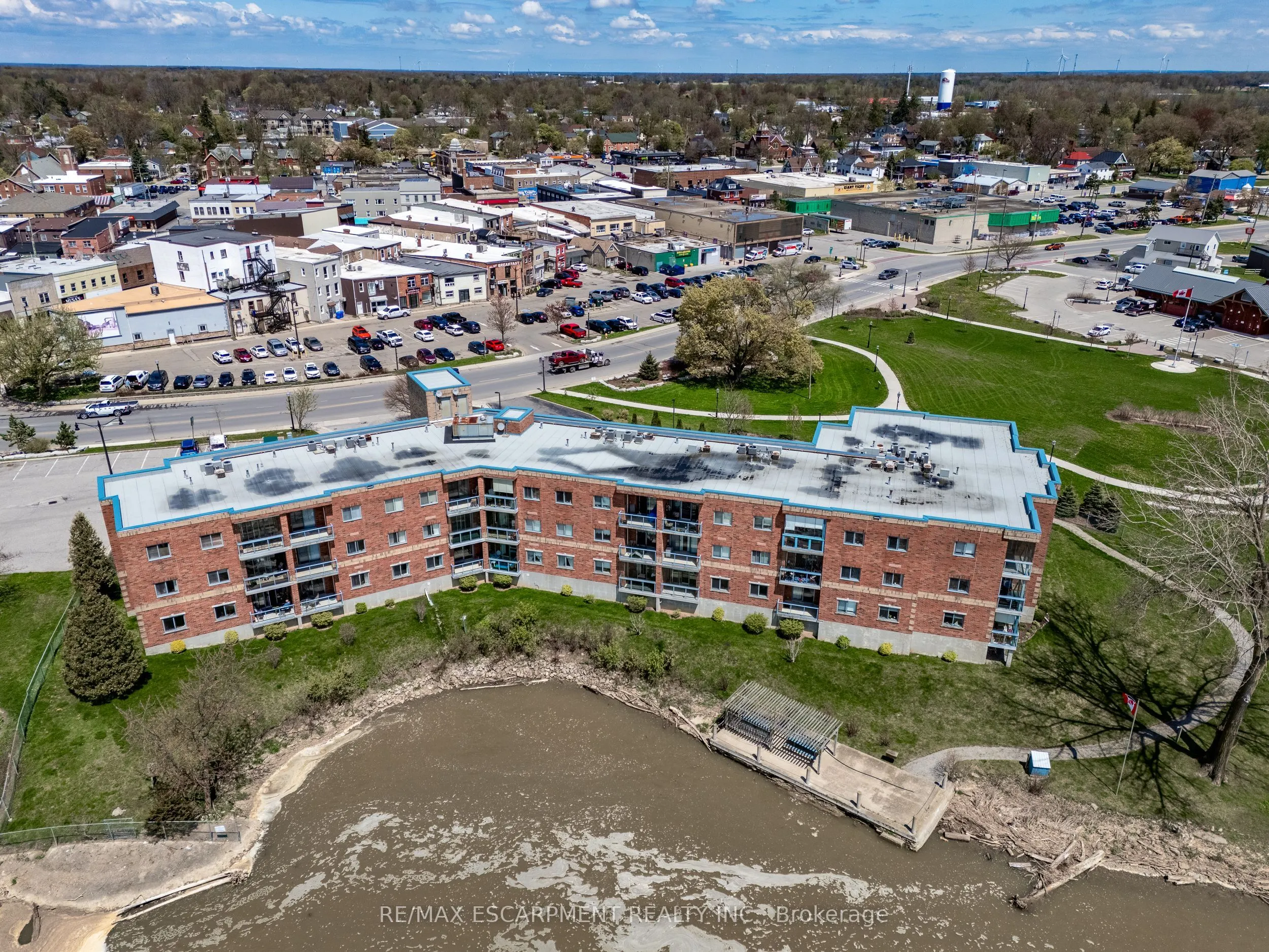 210 Main Street E #309
