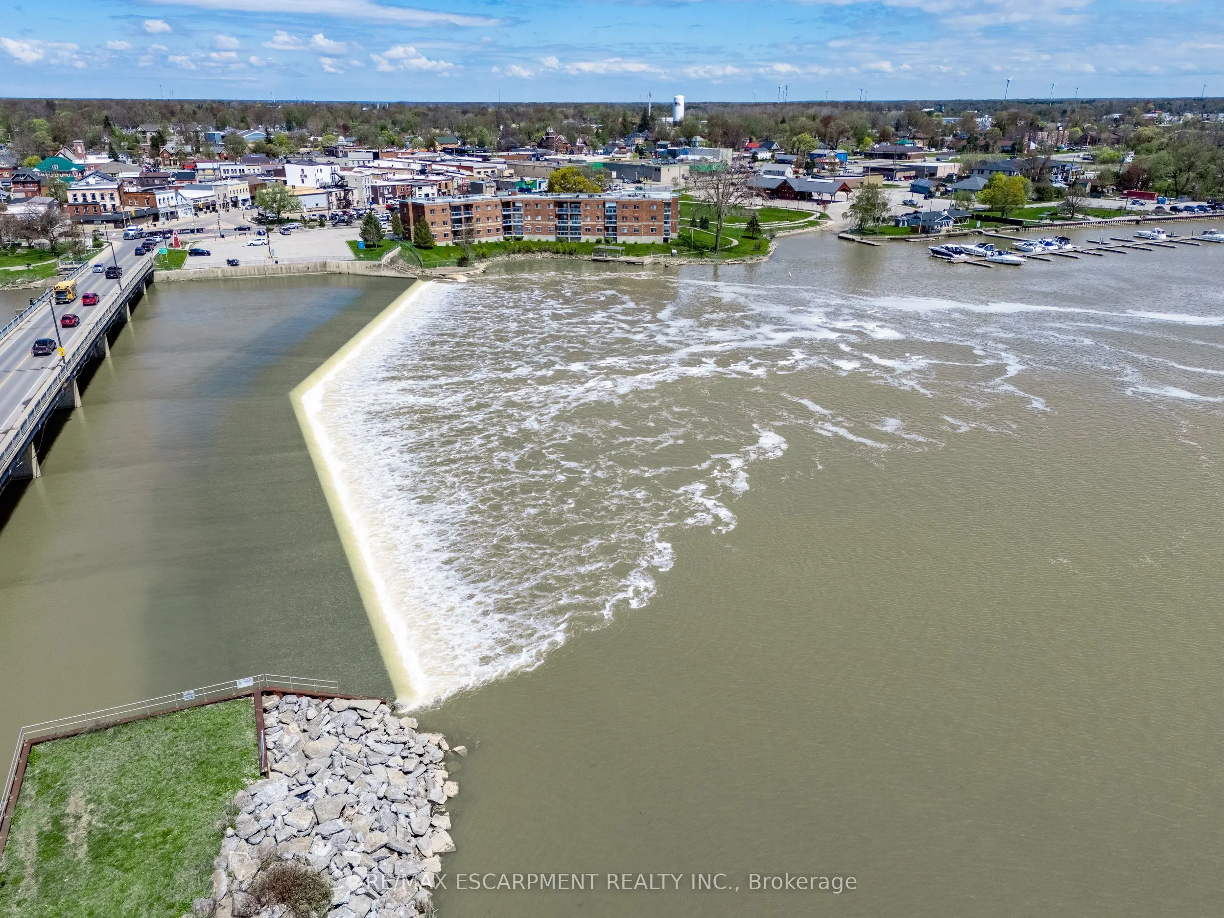 210 Main Street E #309