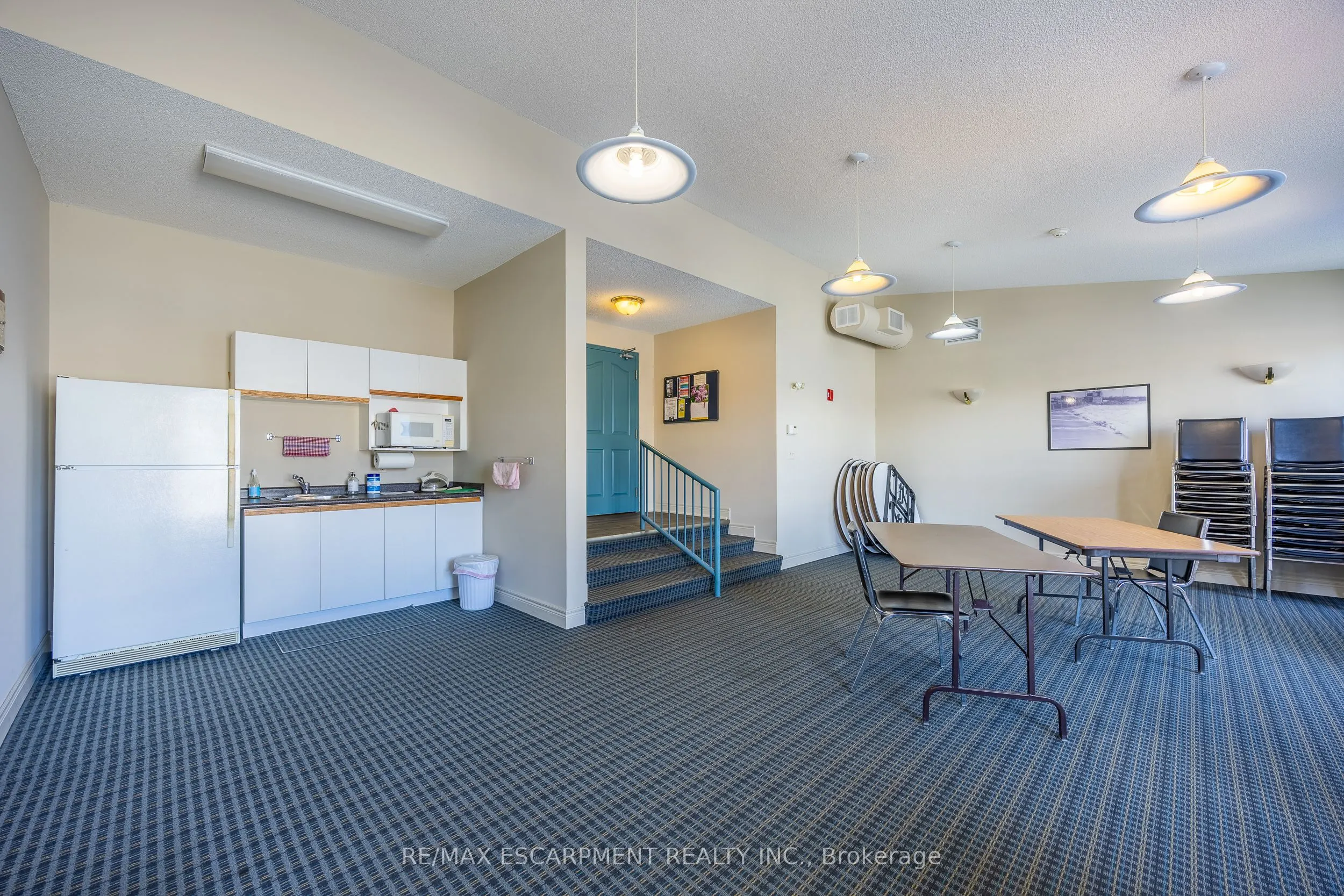 210 Main Street E #309