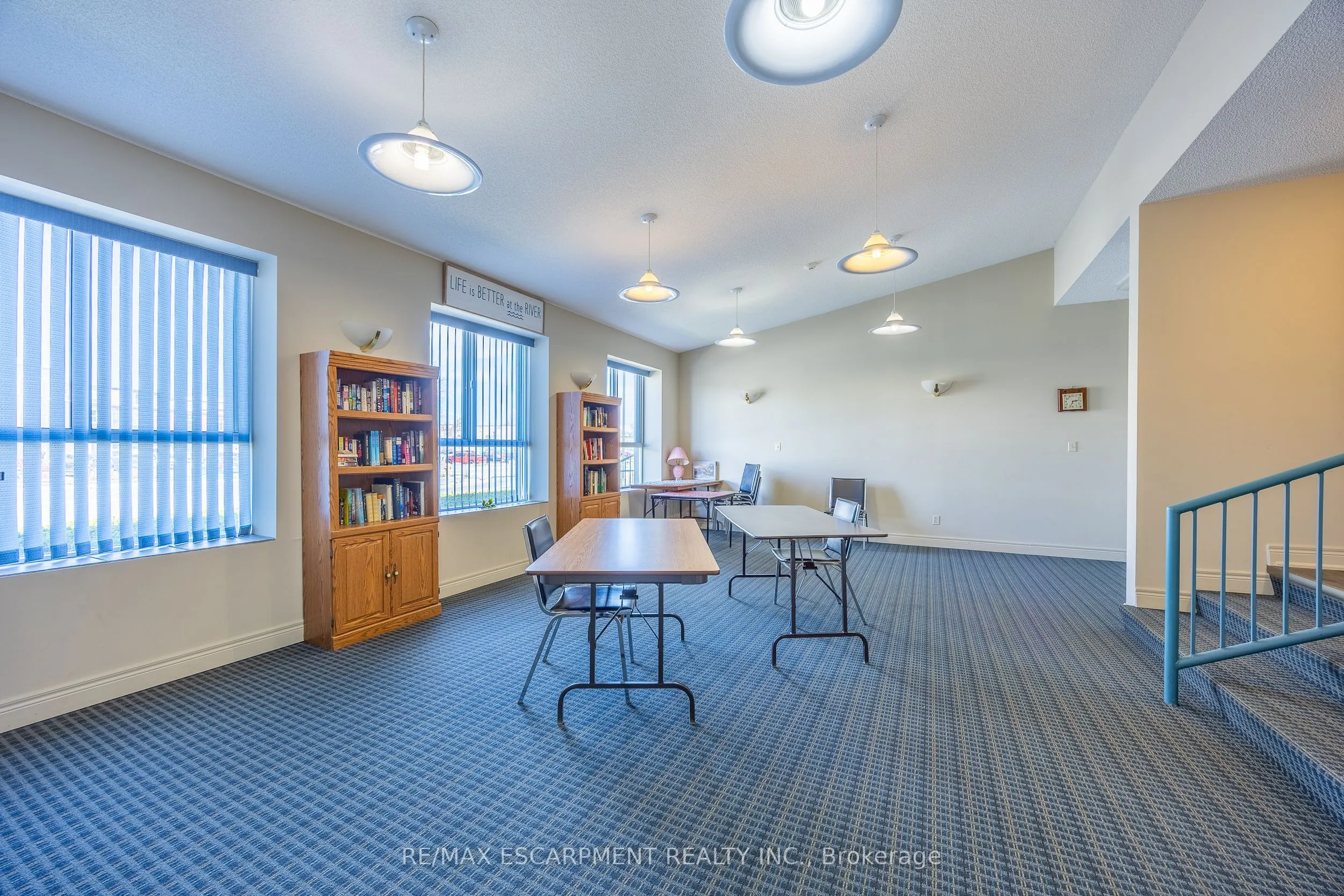 210 Main Street E #309