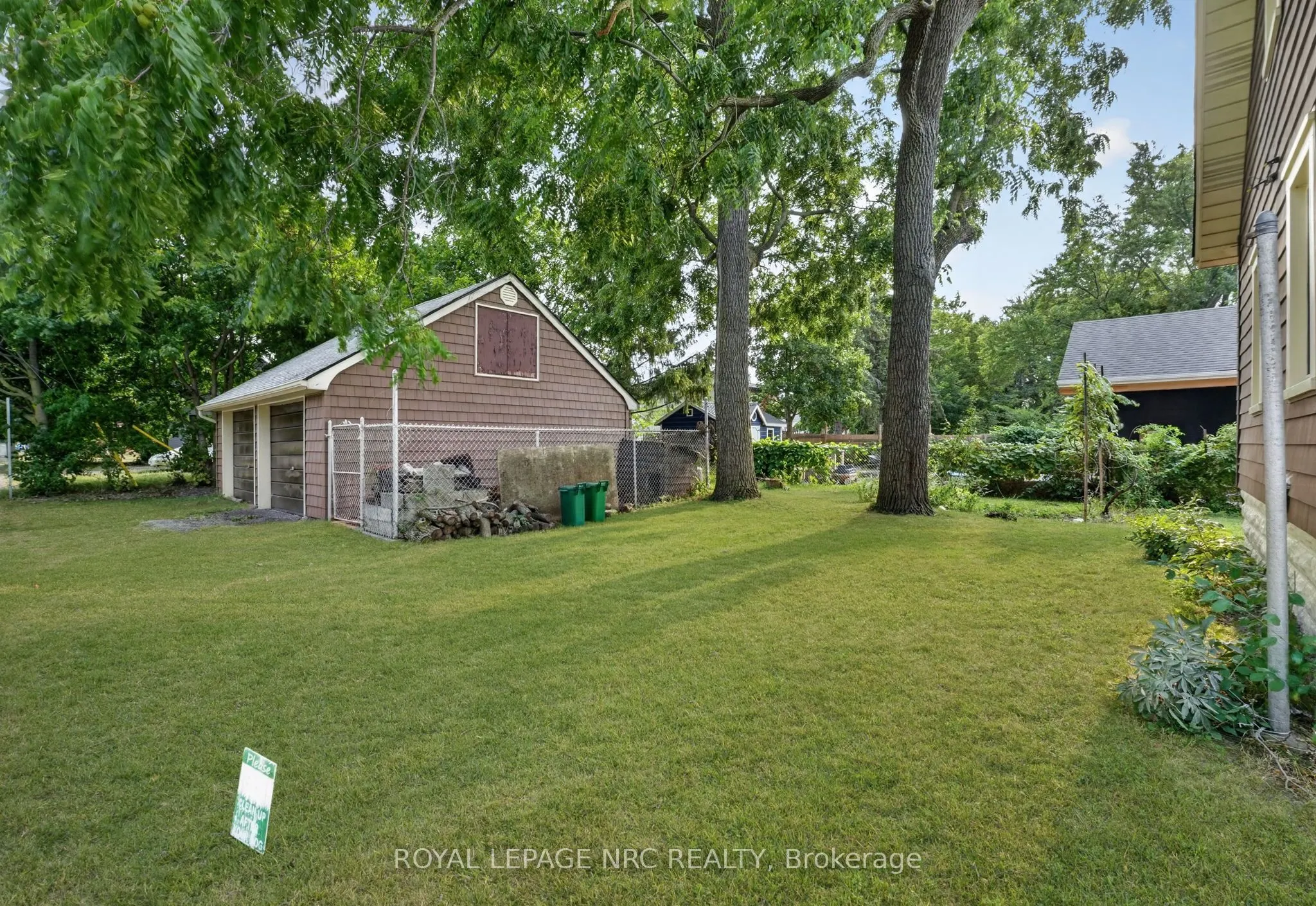 301 Dufferin Street