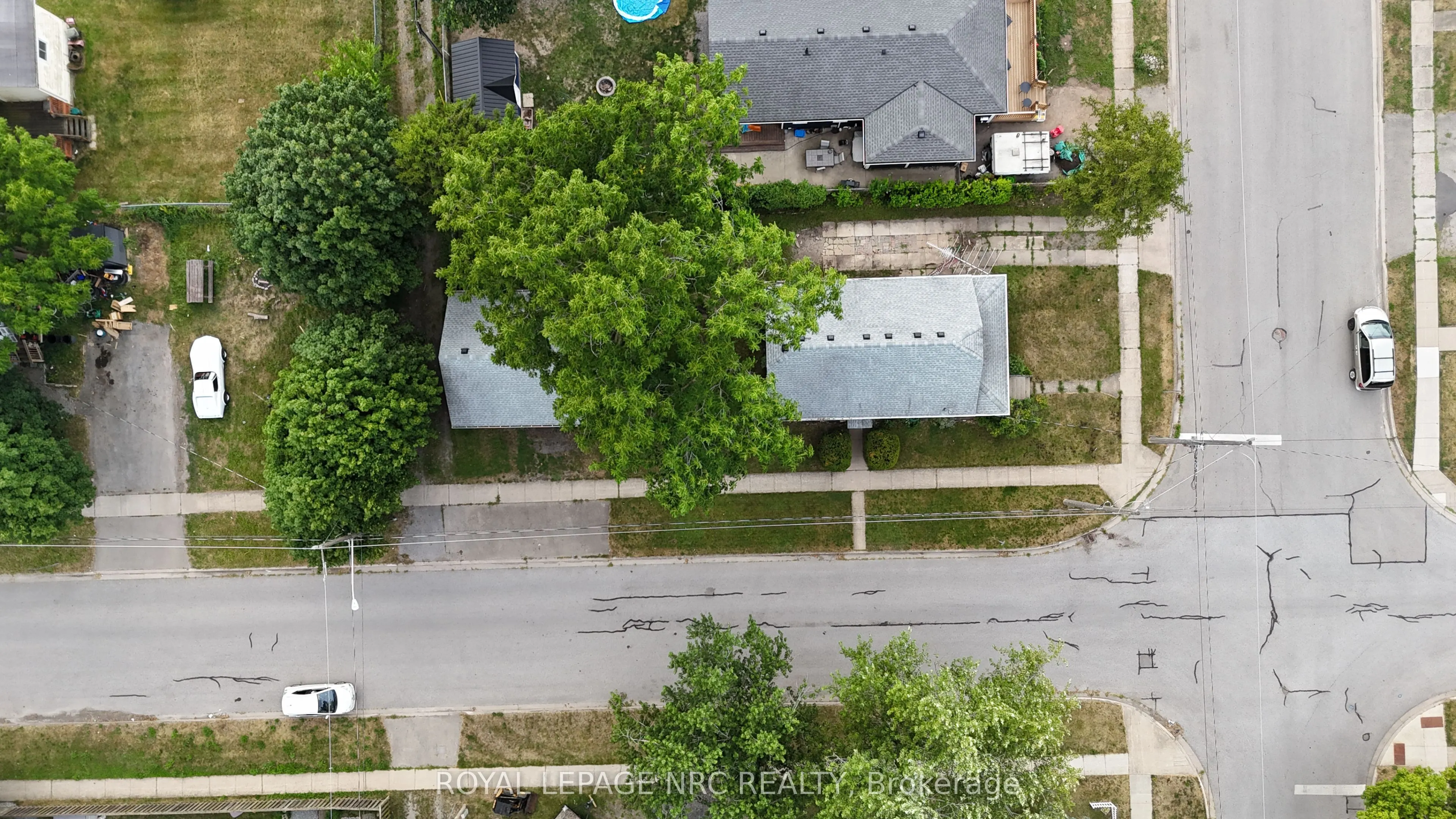 301 Dufferin Street