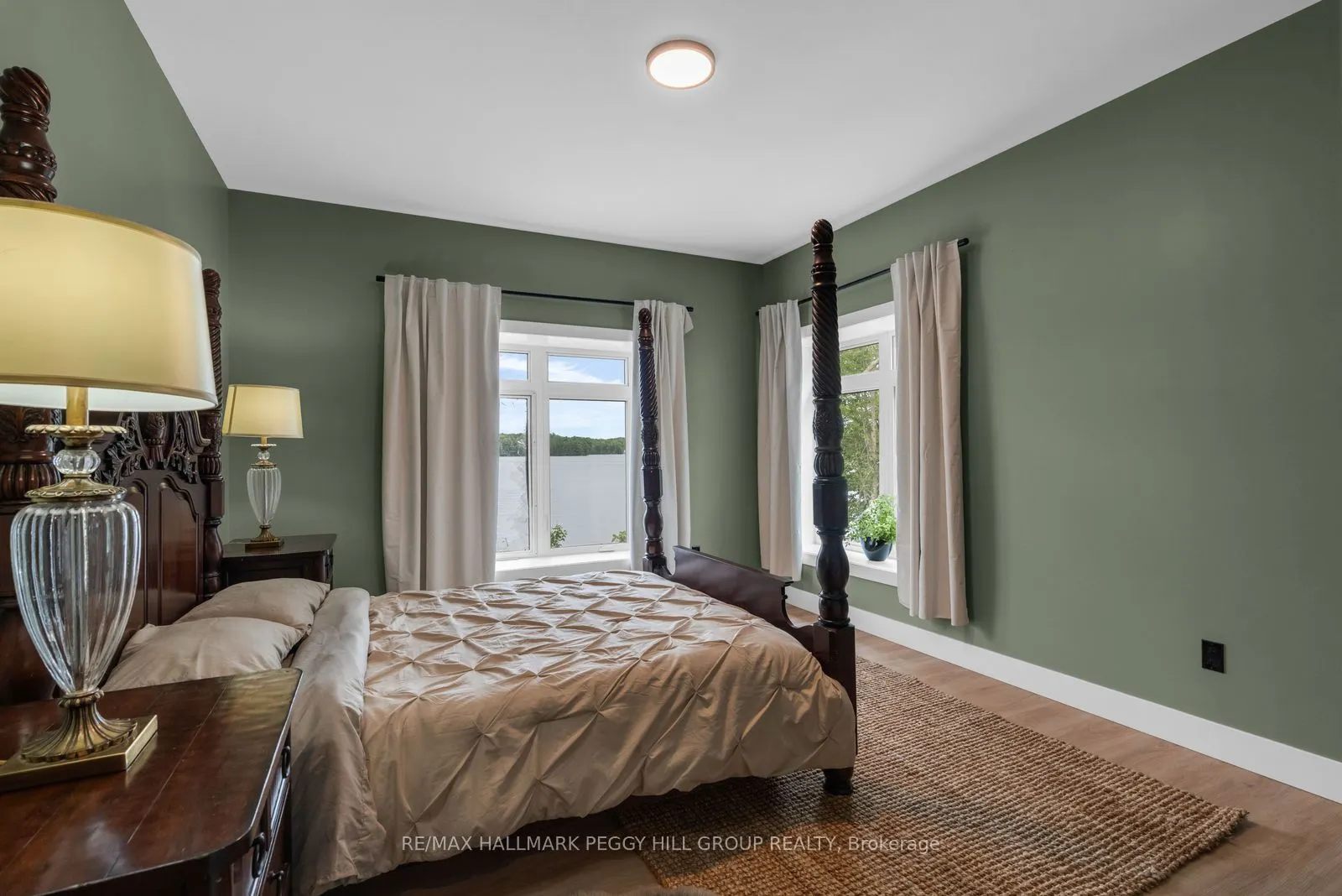 20 Hawkins Point Road
