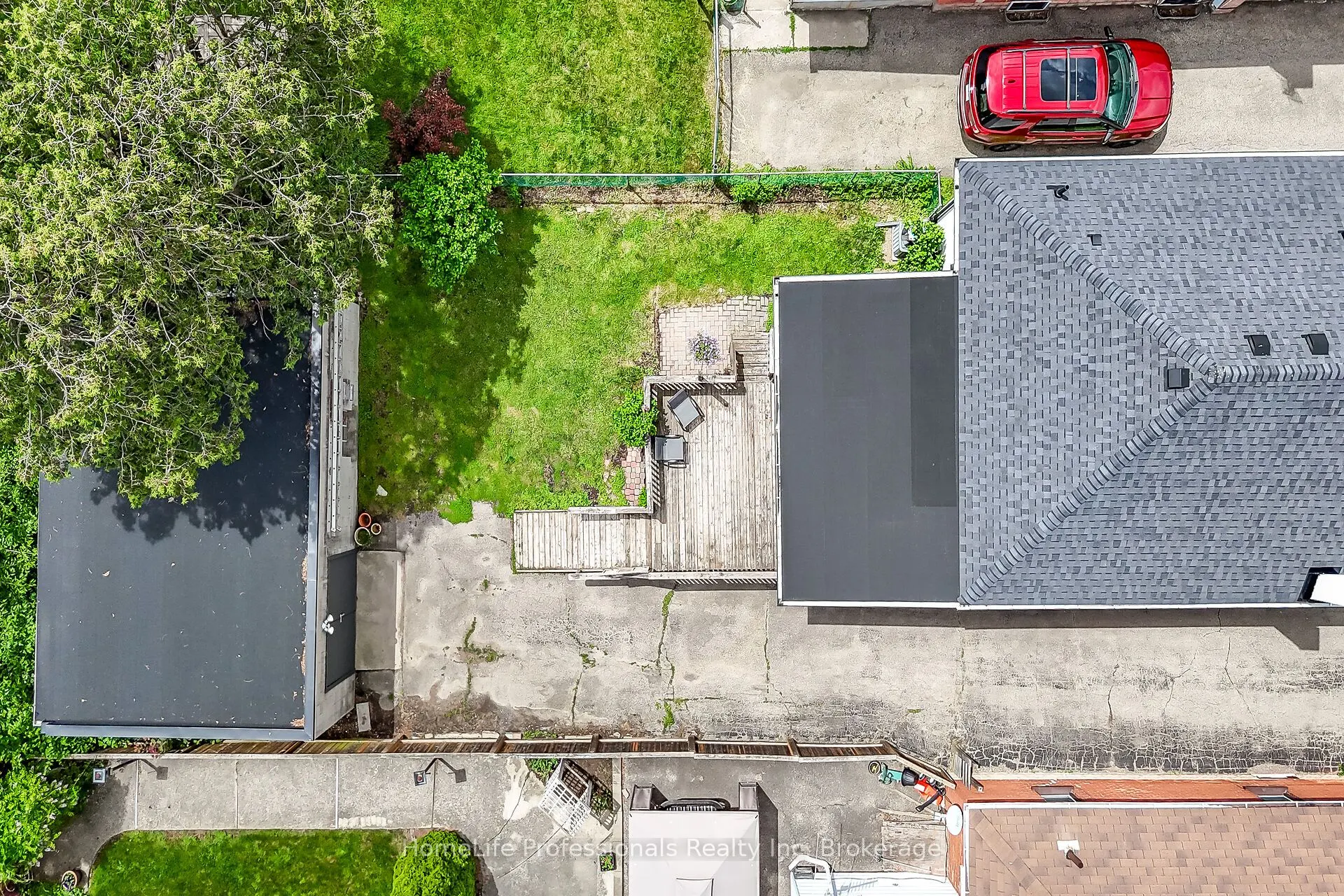 96 Aberdeen Avenue
