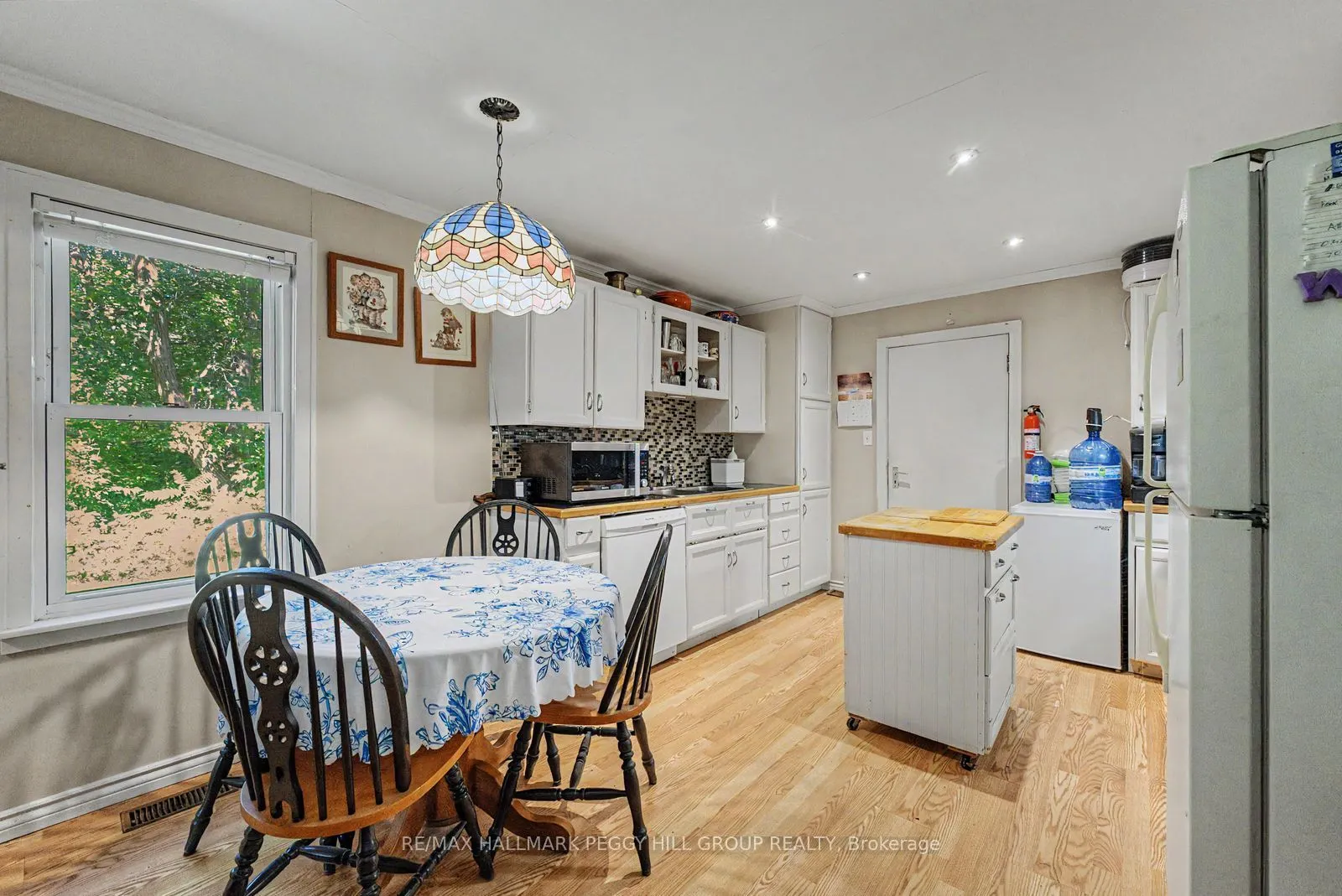 1301 Honey Harbour Road
