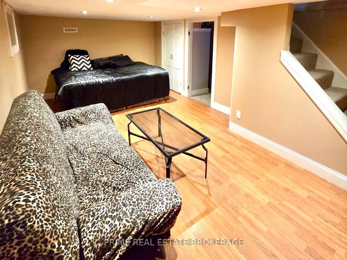 586 Cheapside Street