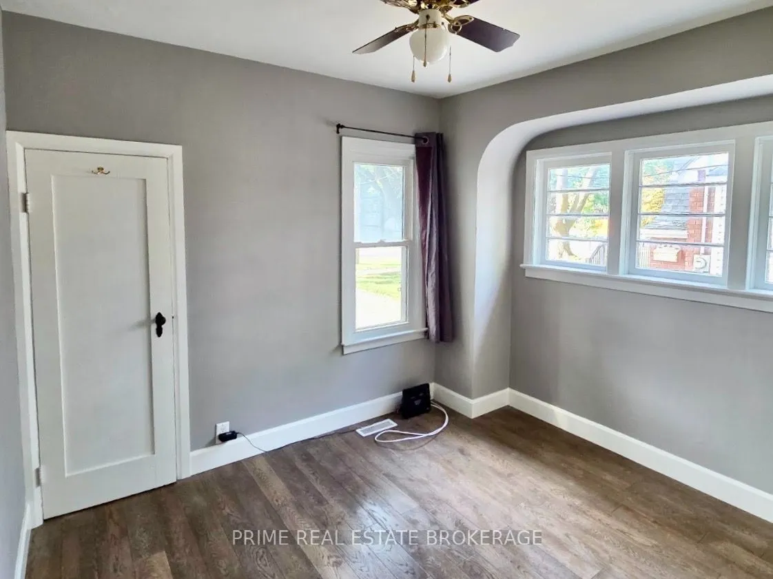 586 Cheapside Street