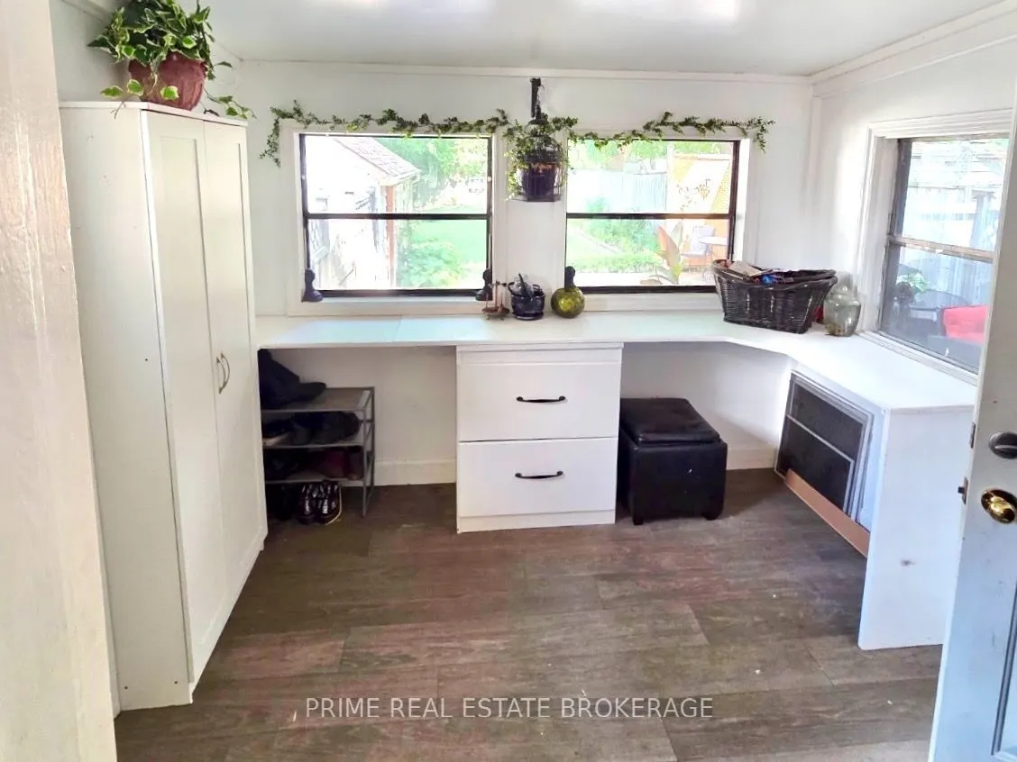 586 Cheapside Street