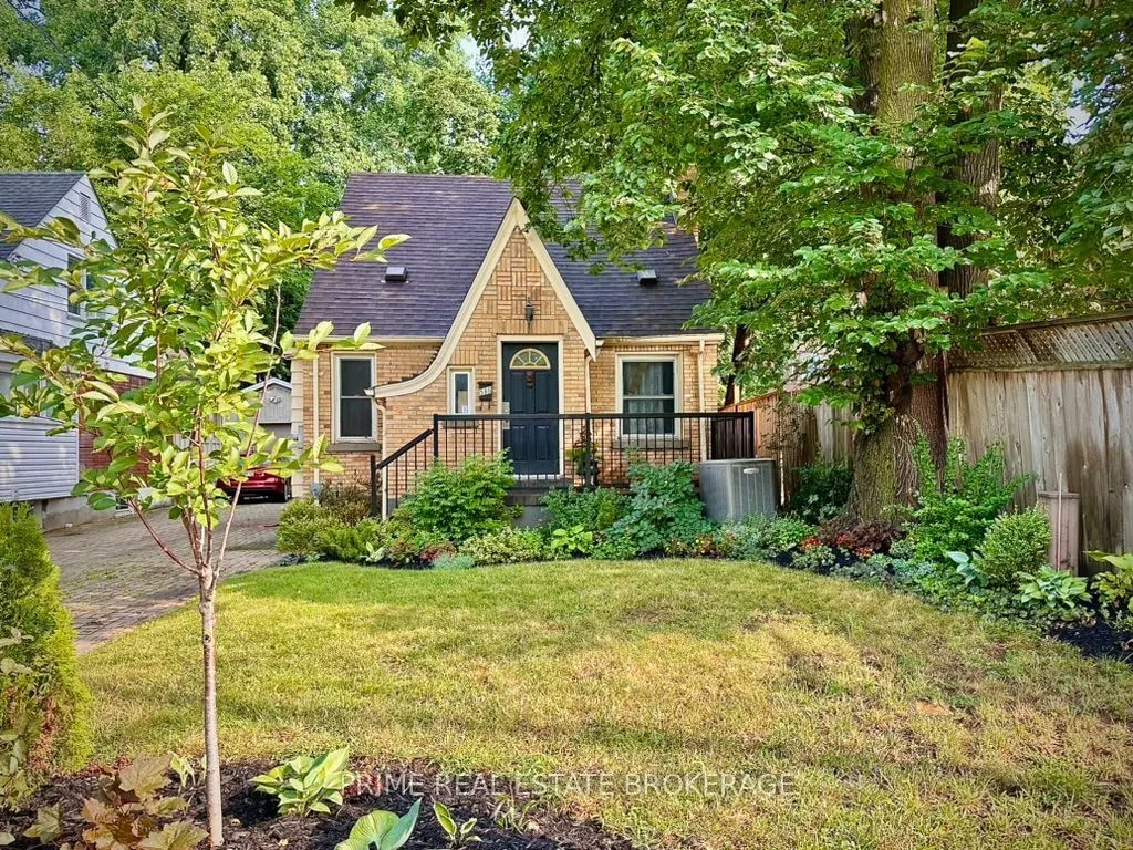 586 Cheapside Street