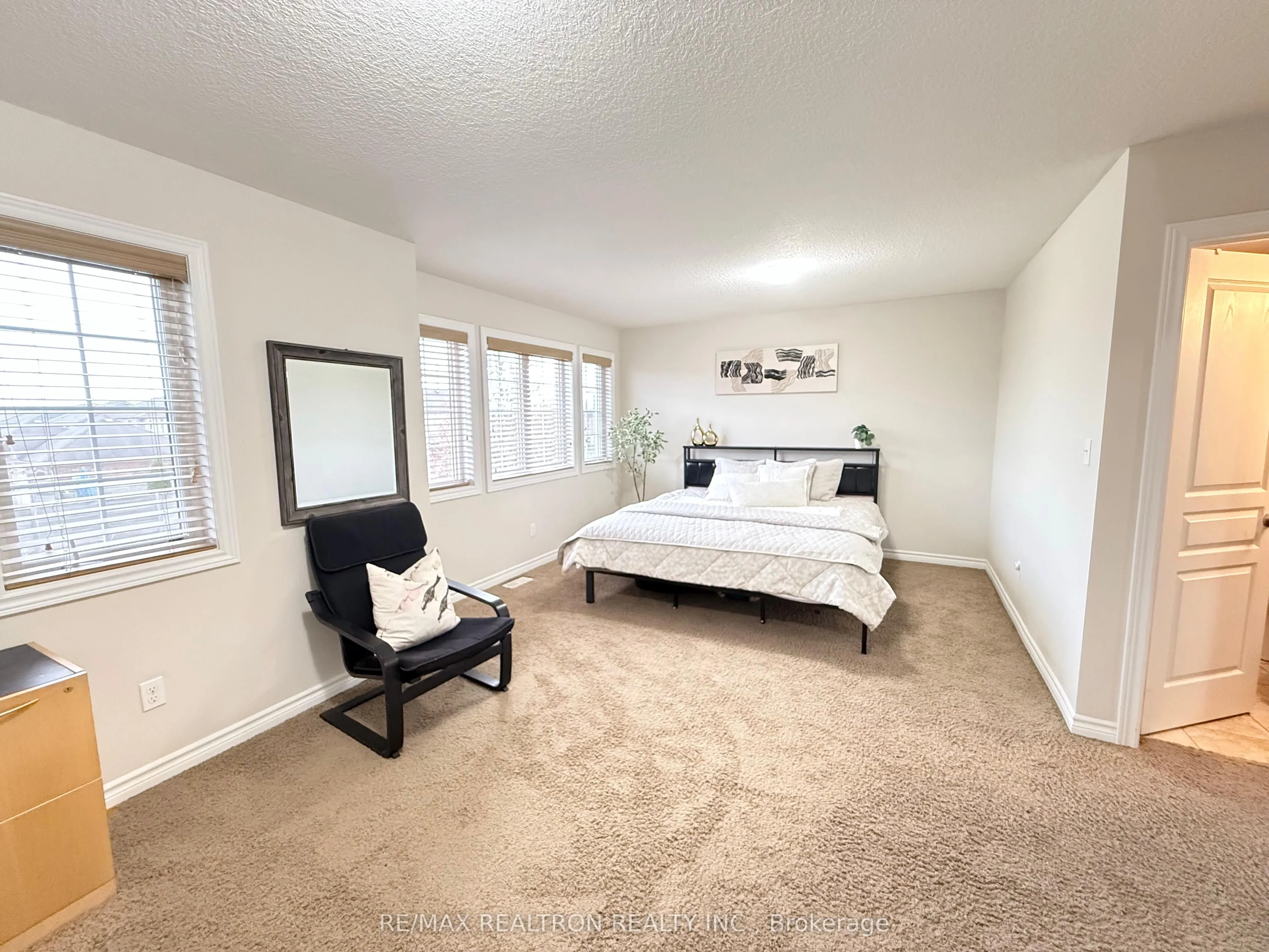 130 Simmonds Drive