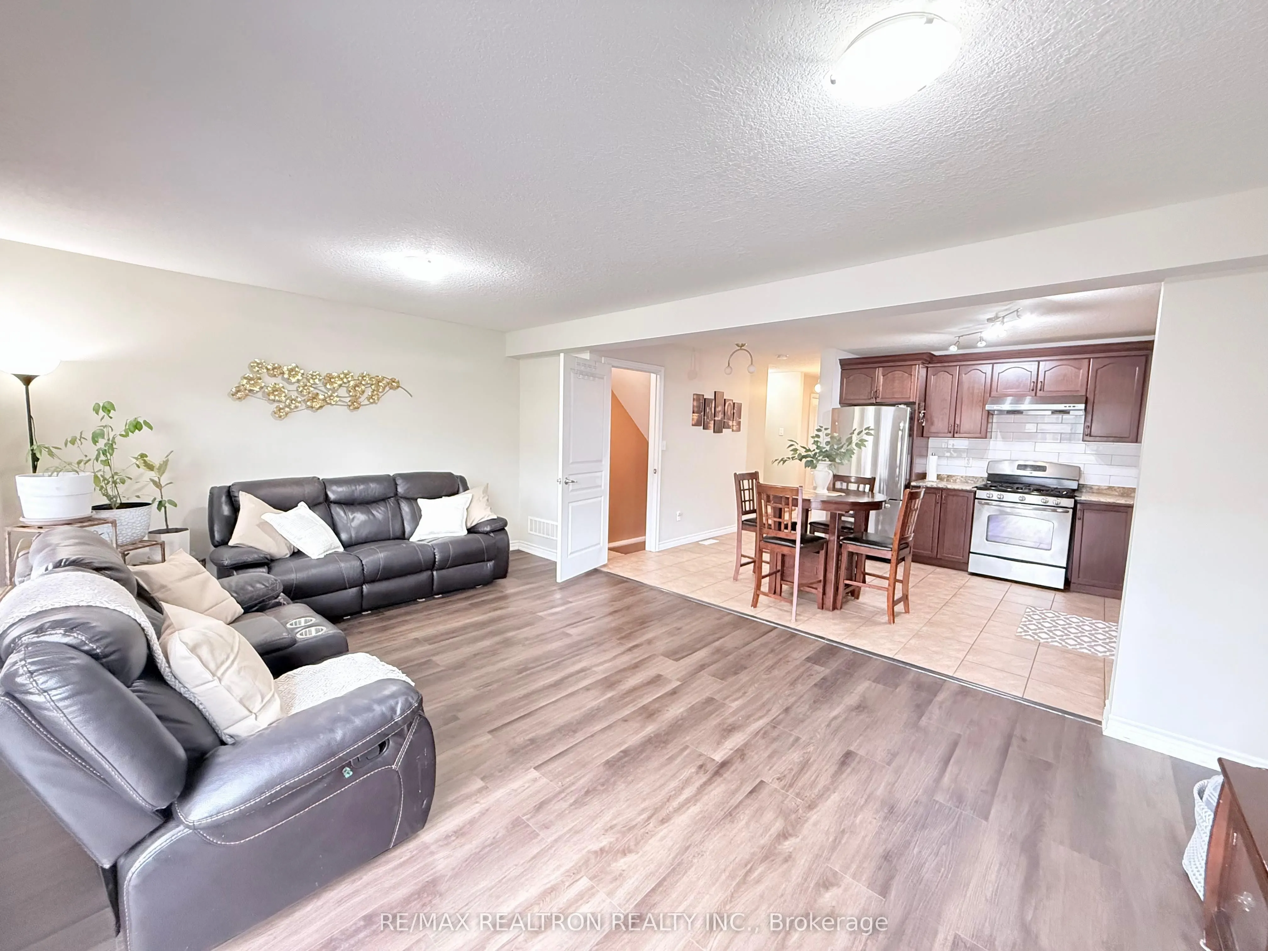 130 Simmonds Drive