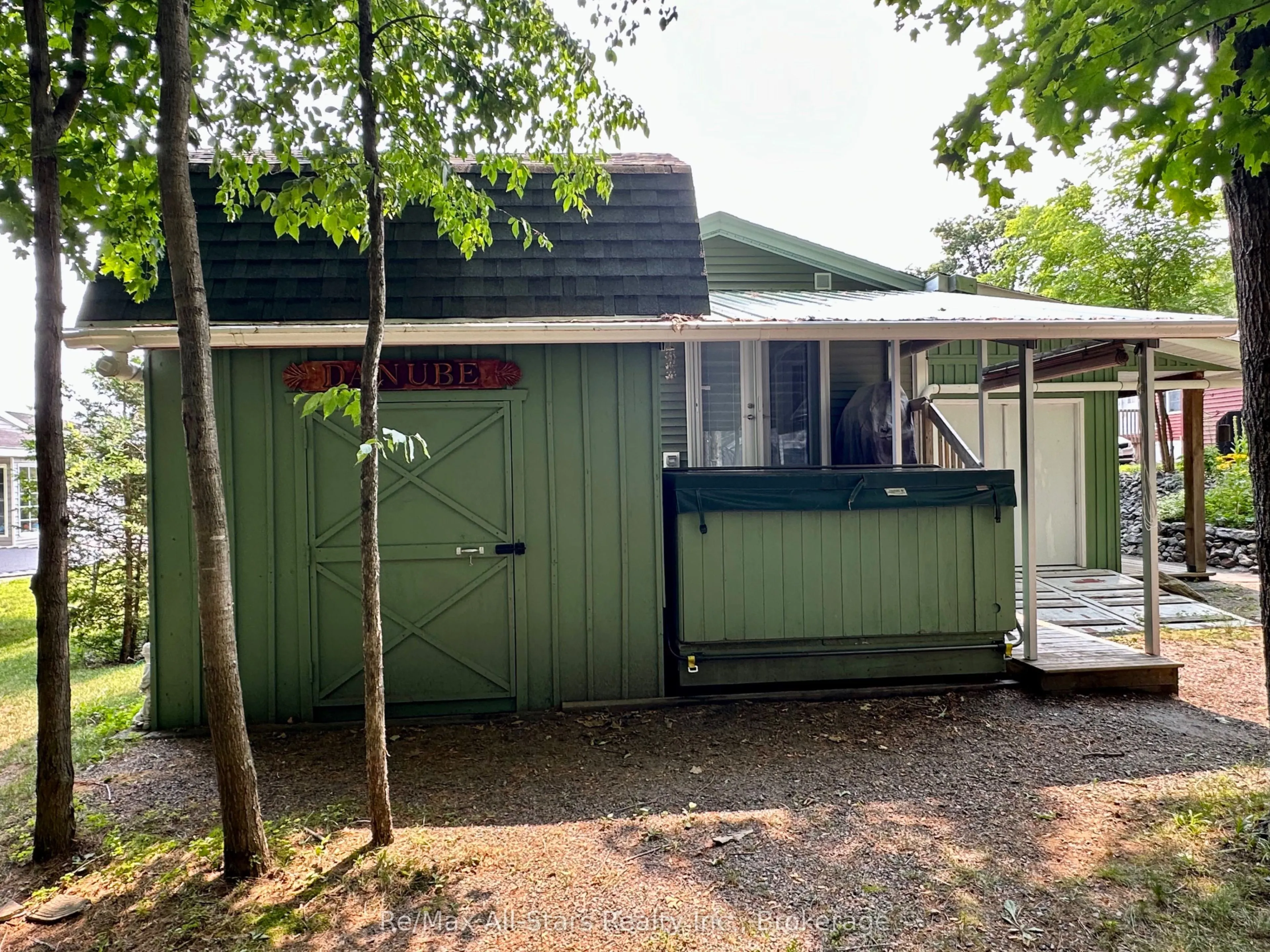 1007 Racoon Road #129