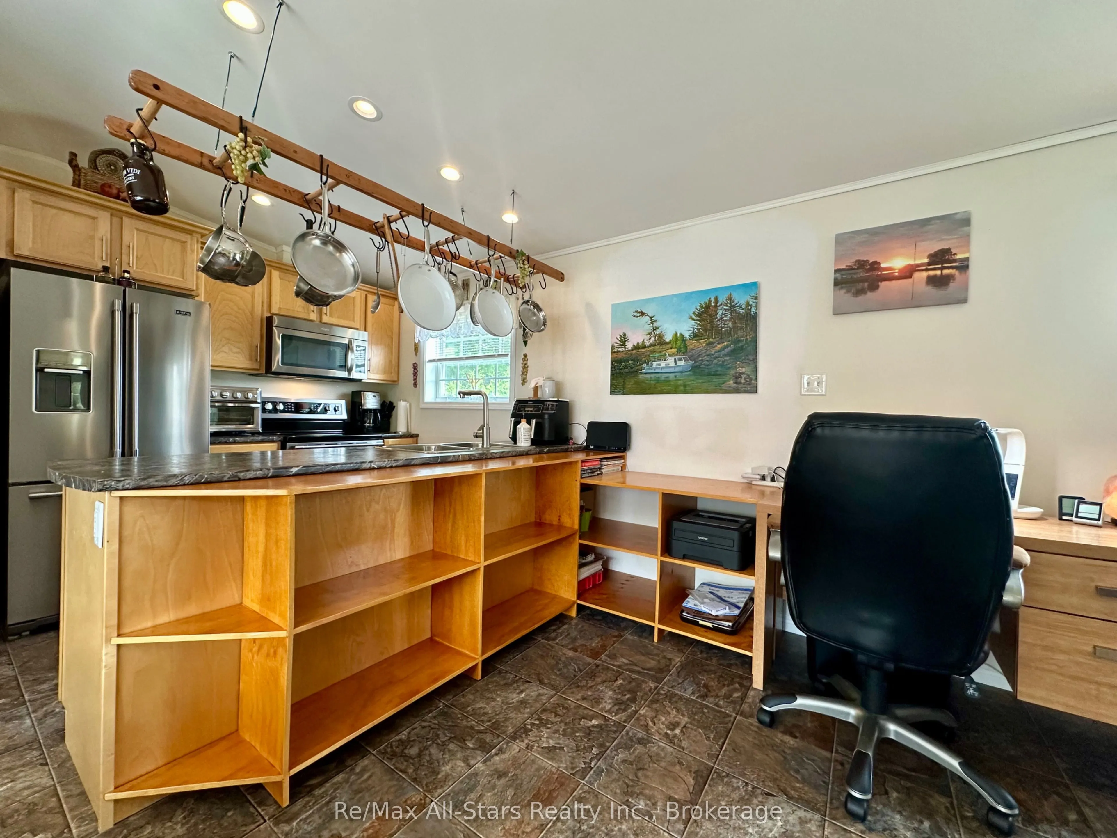 1007 Racoon Road #129