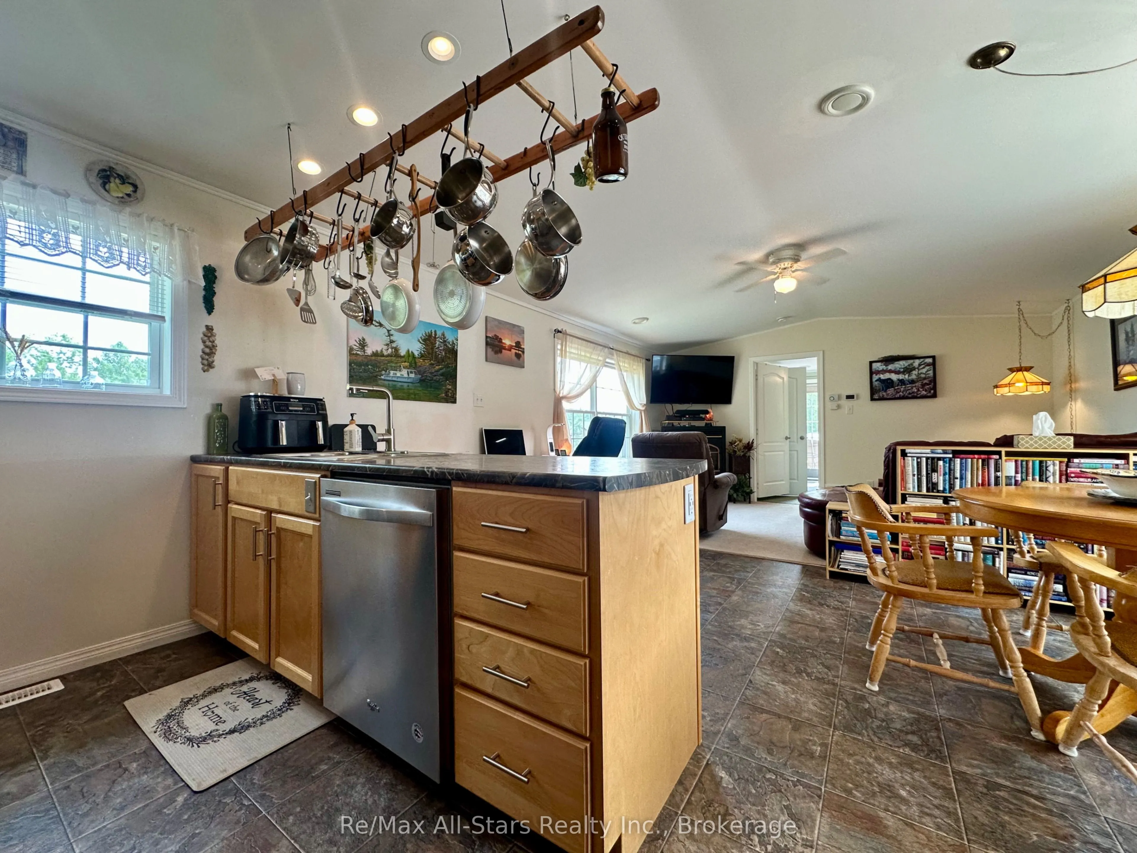 1007 Racoon Road #129