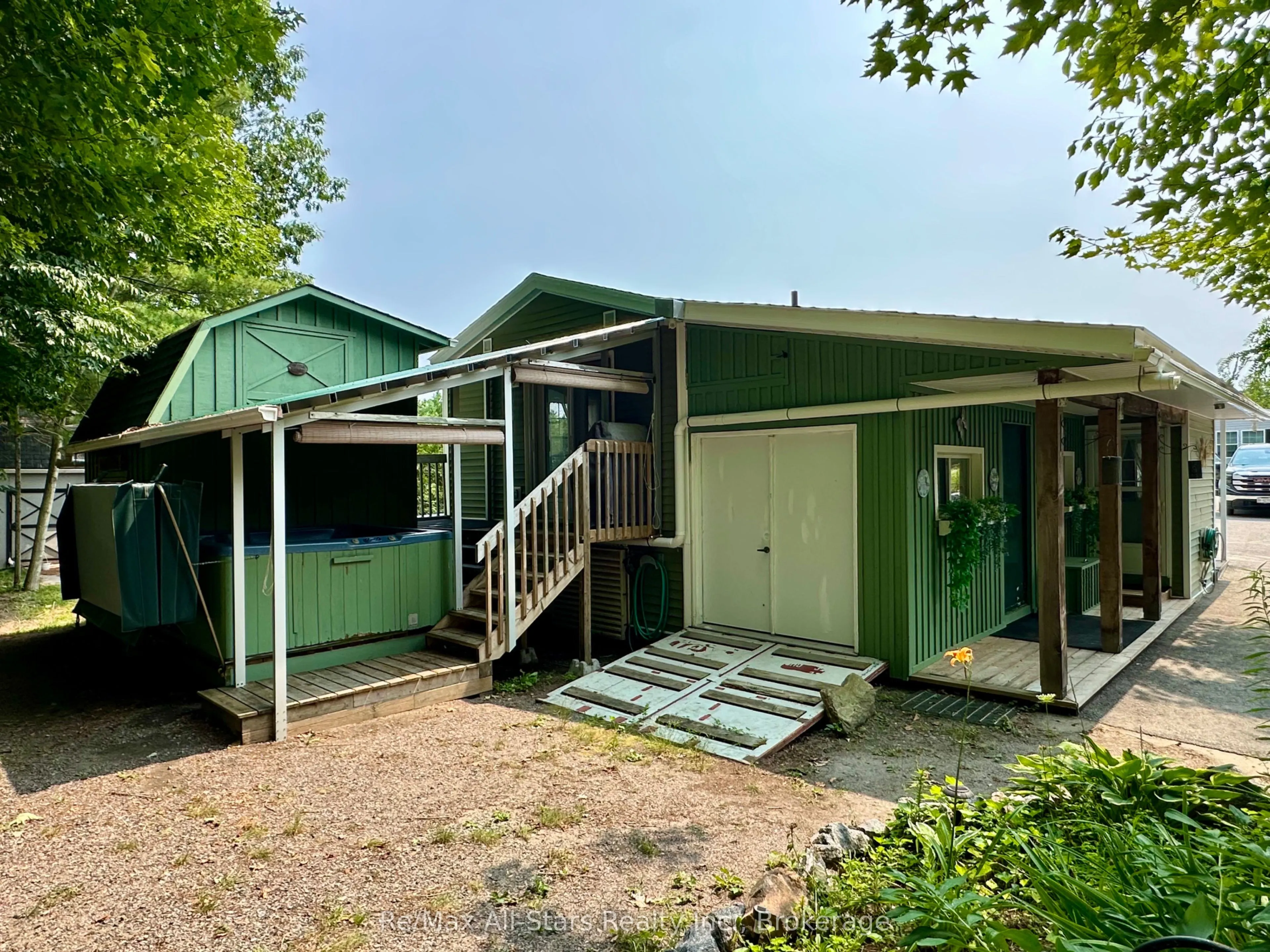 1007 Racoon Road #129
