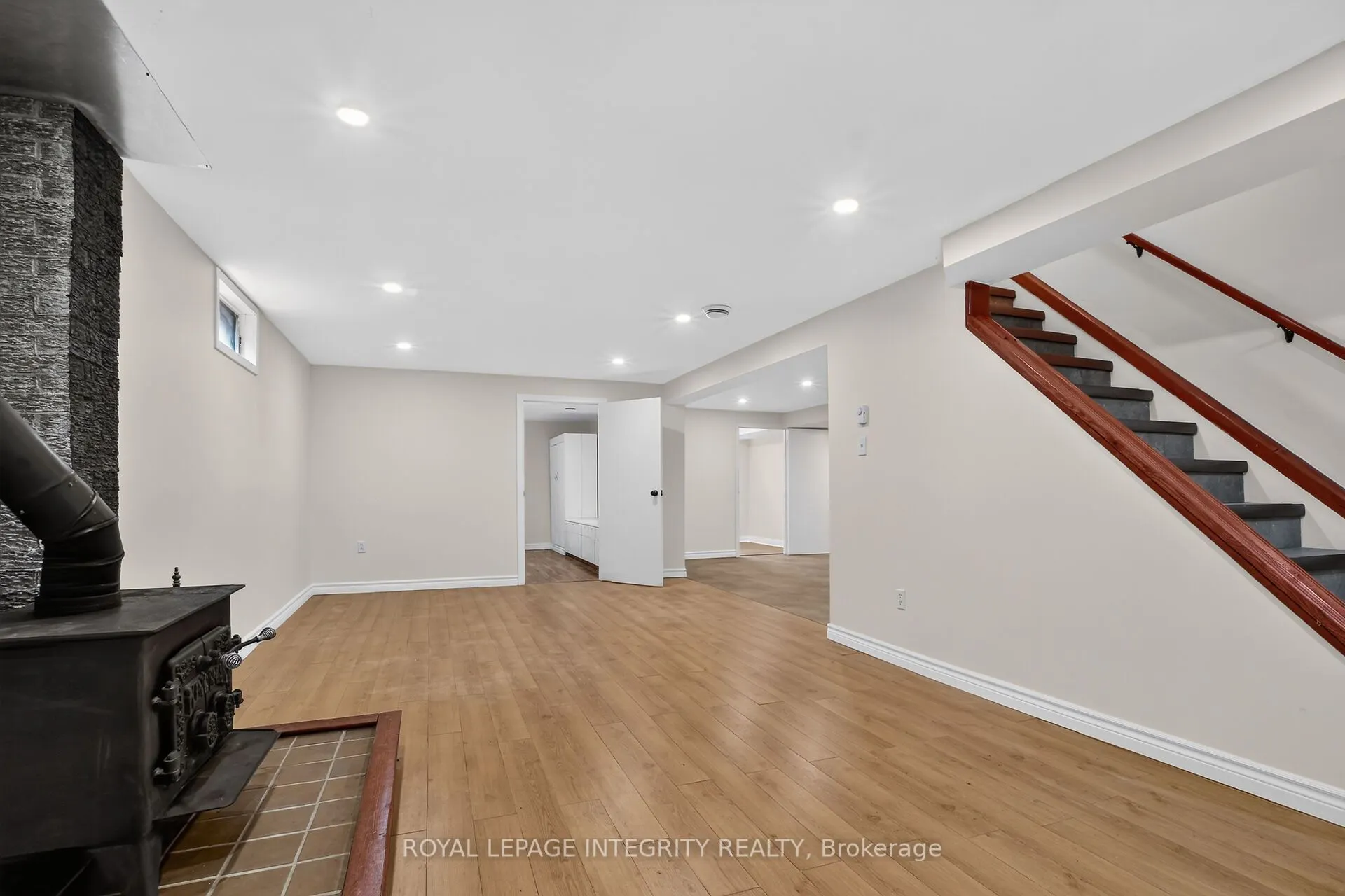 333 Charron Street