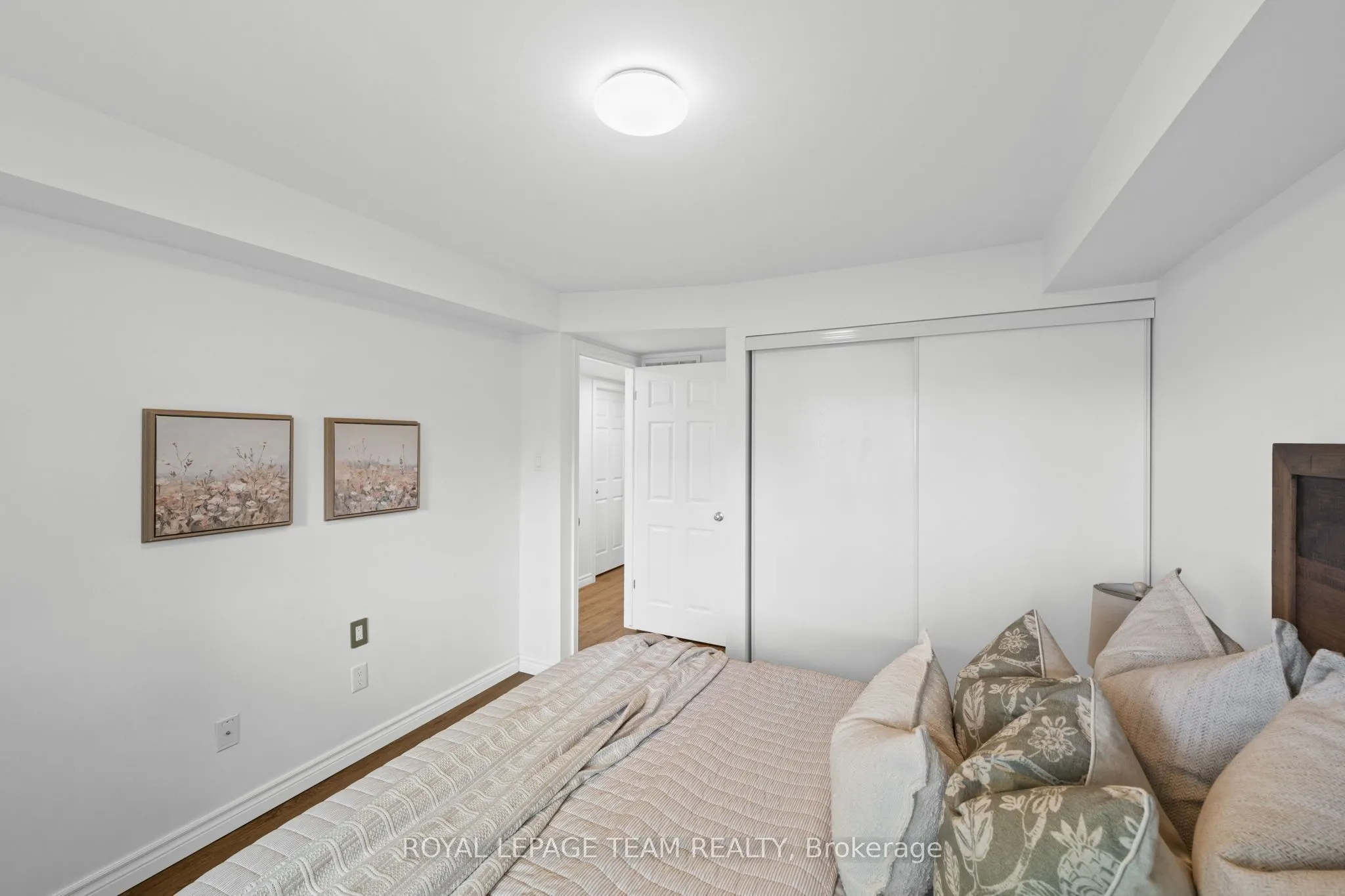 313 Cresthaven Drive #2