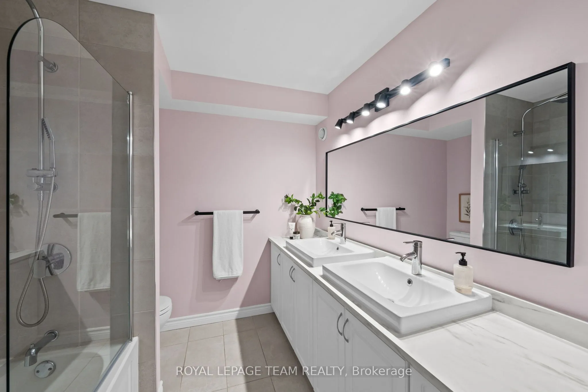 313 Cresthaven Drive #2