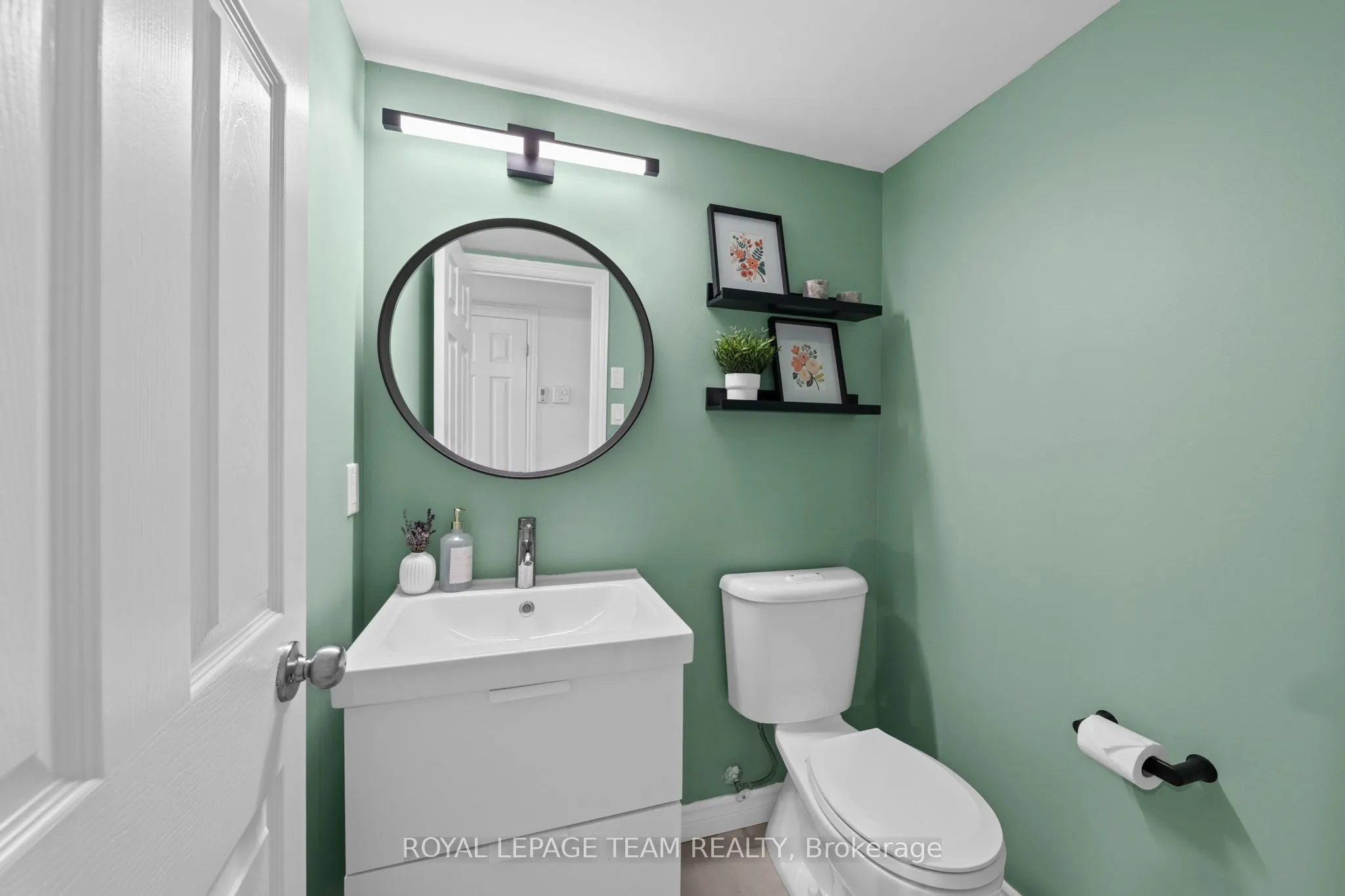 313 Cresthaven Drive #2