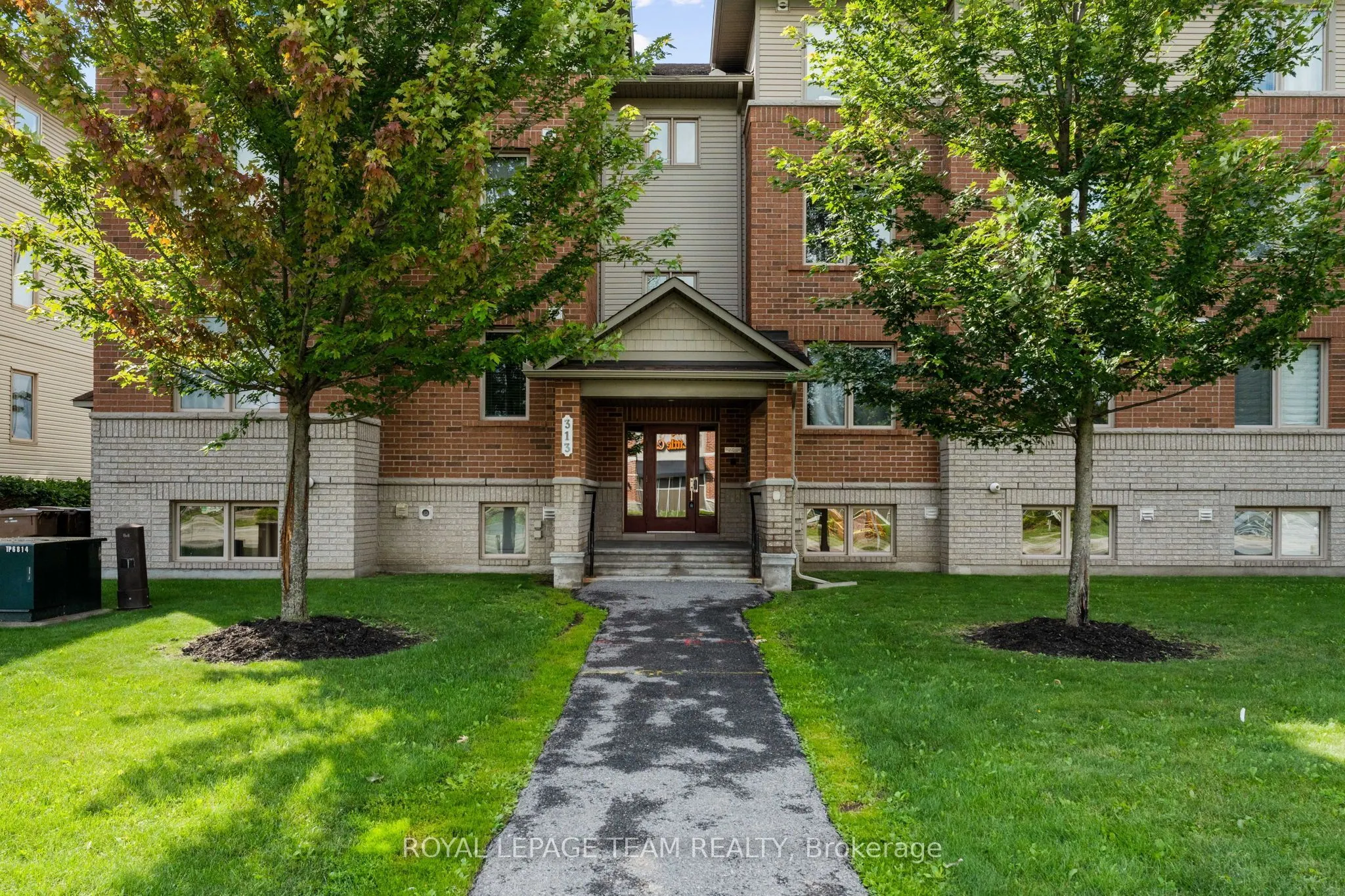 313 Cresthaven Drive #2