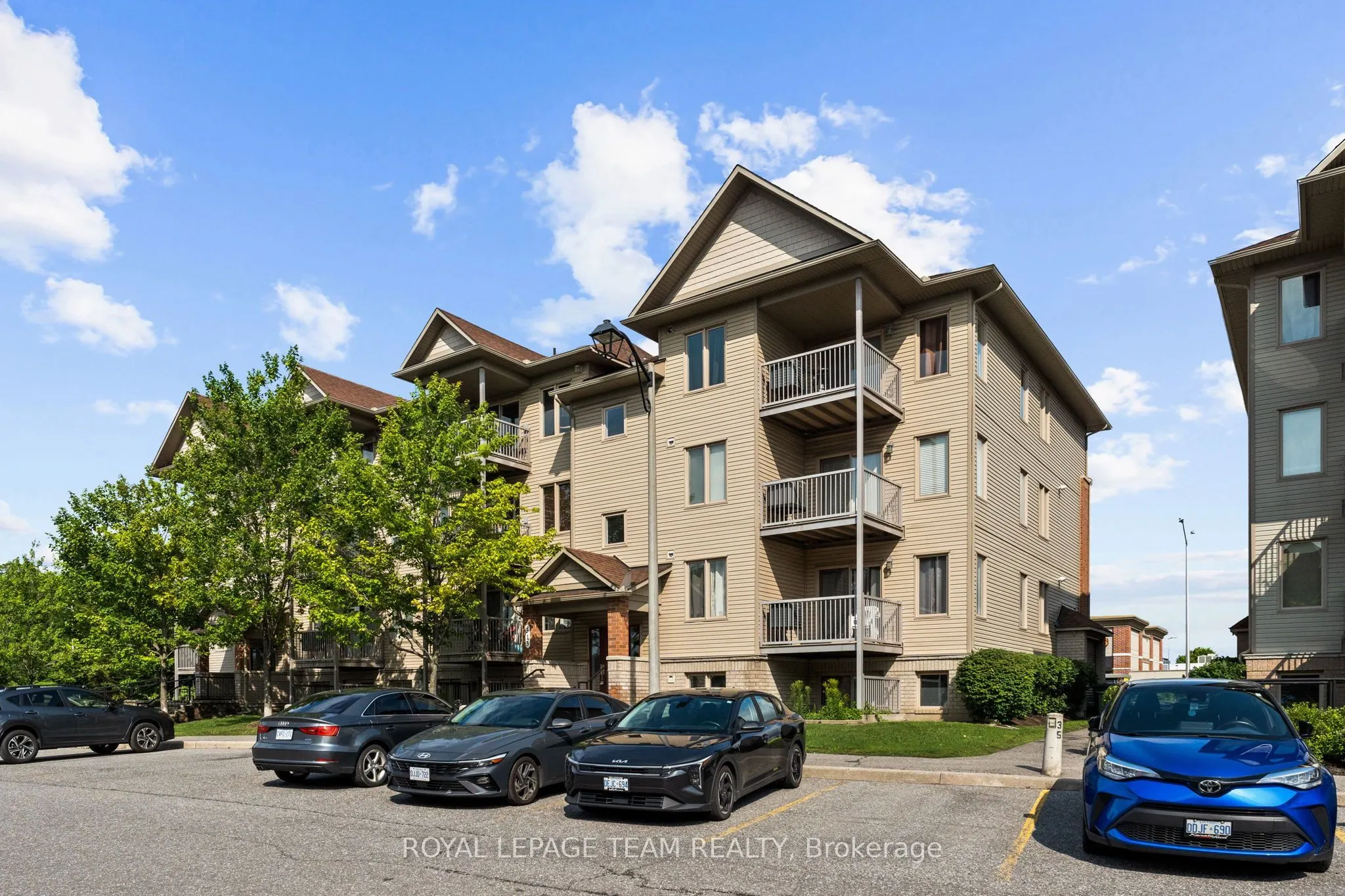 313 Cresthaven Drive #2
