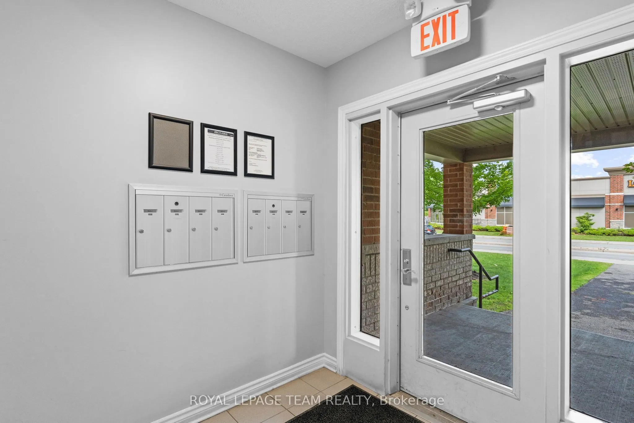 313 Cresthaven Drive #2