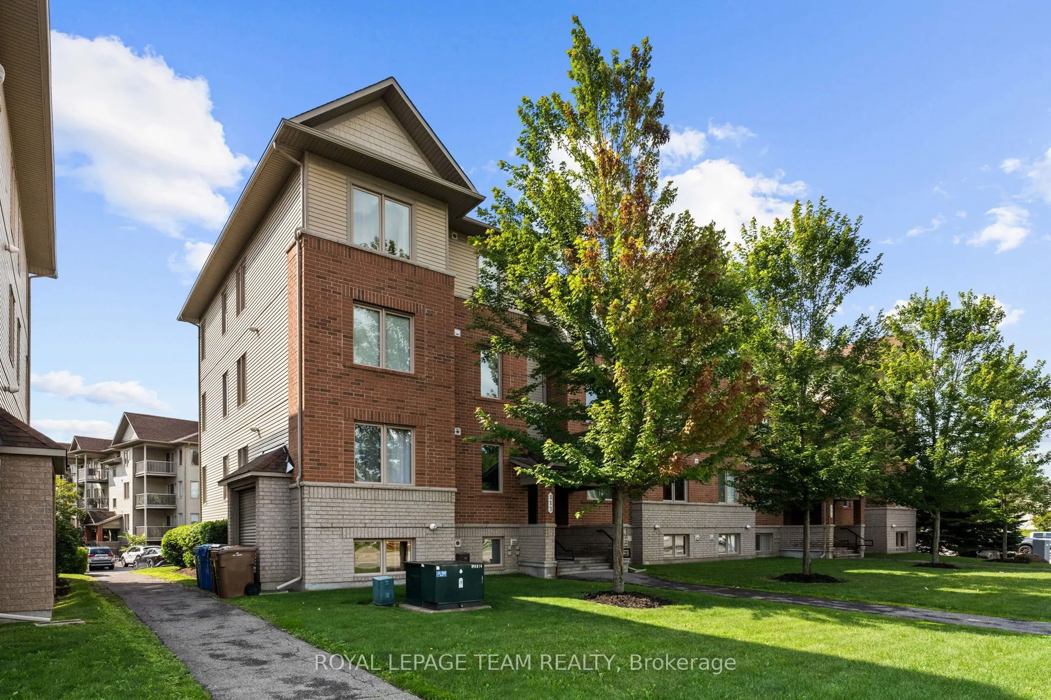 313 Cresthaven Drive #2