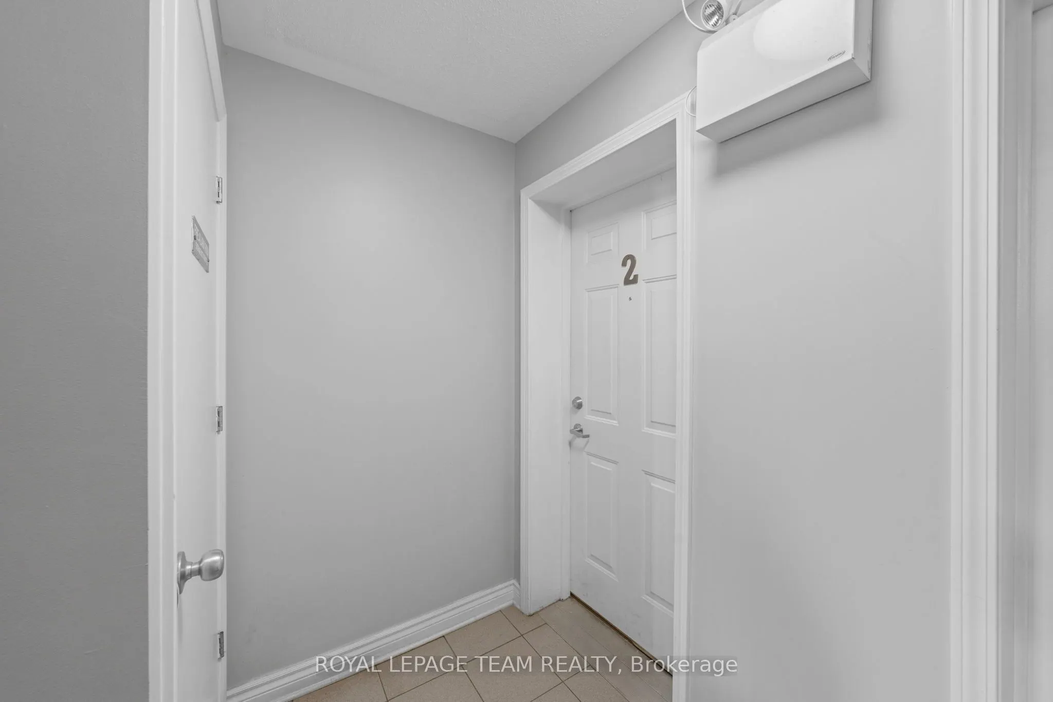 313 Cresthaven Drive #2