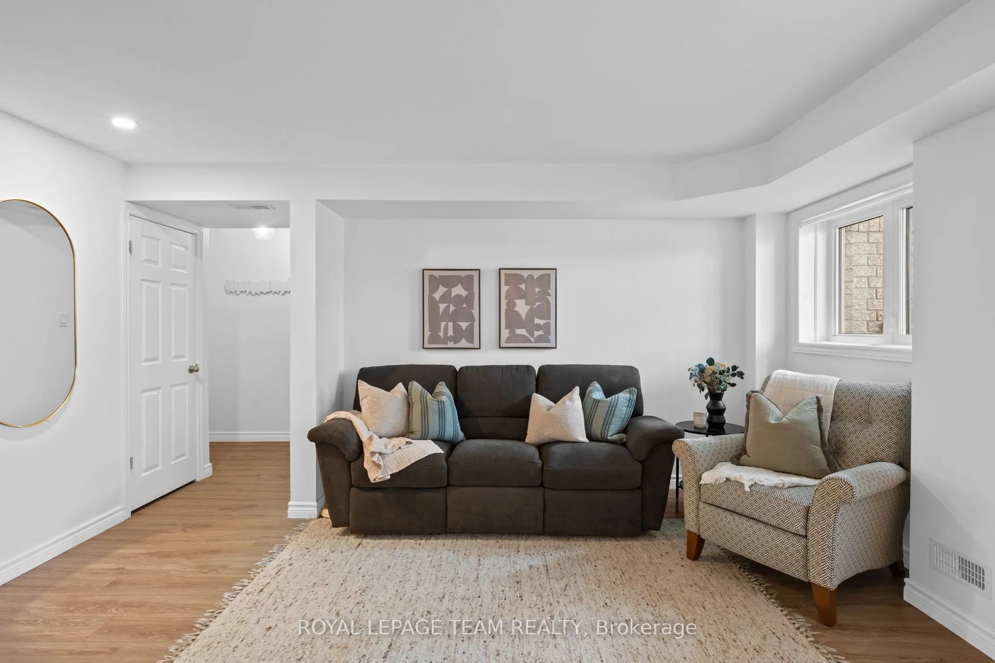 313 Cresthaven Drive #2