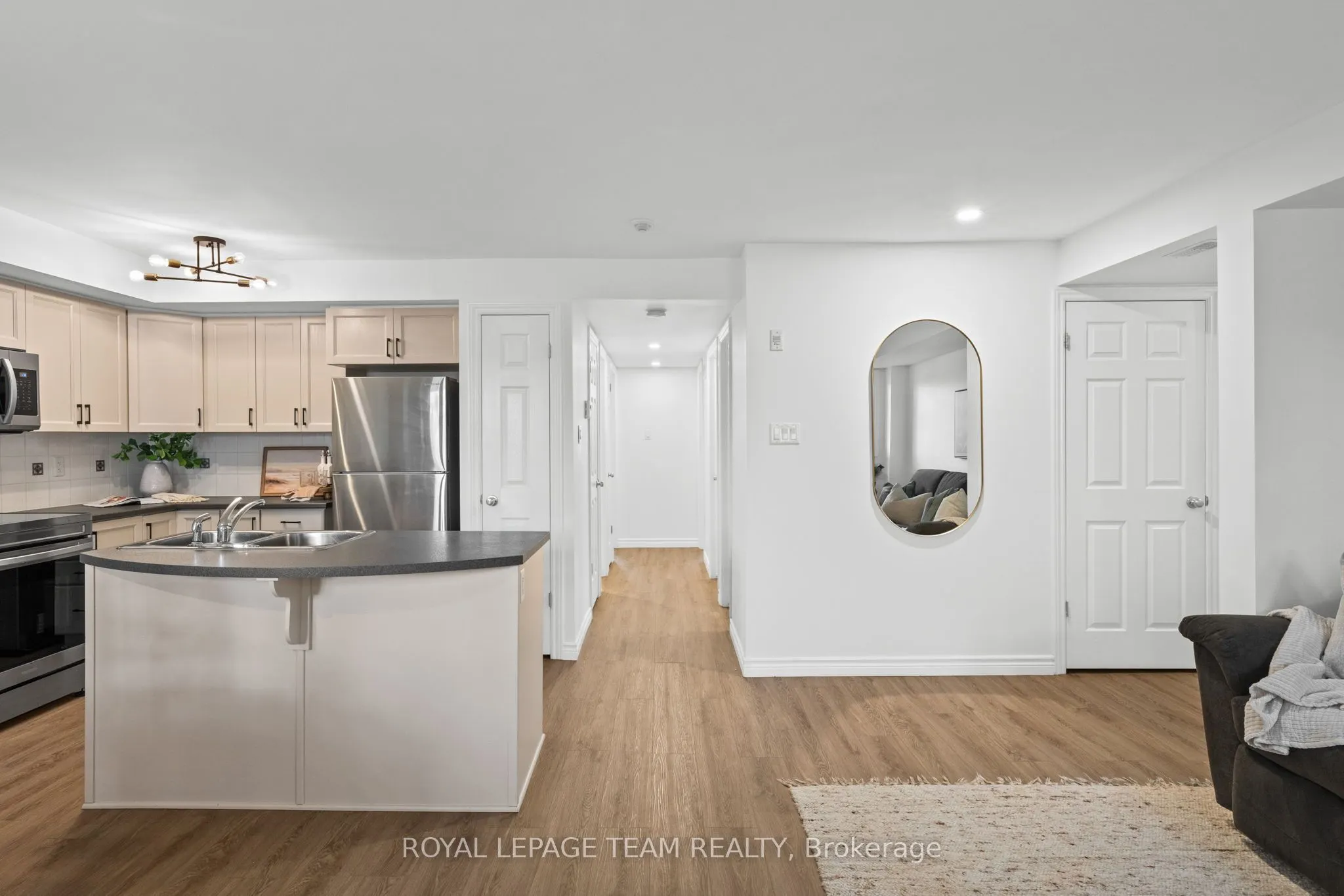 313 Cresthaven Drive #2