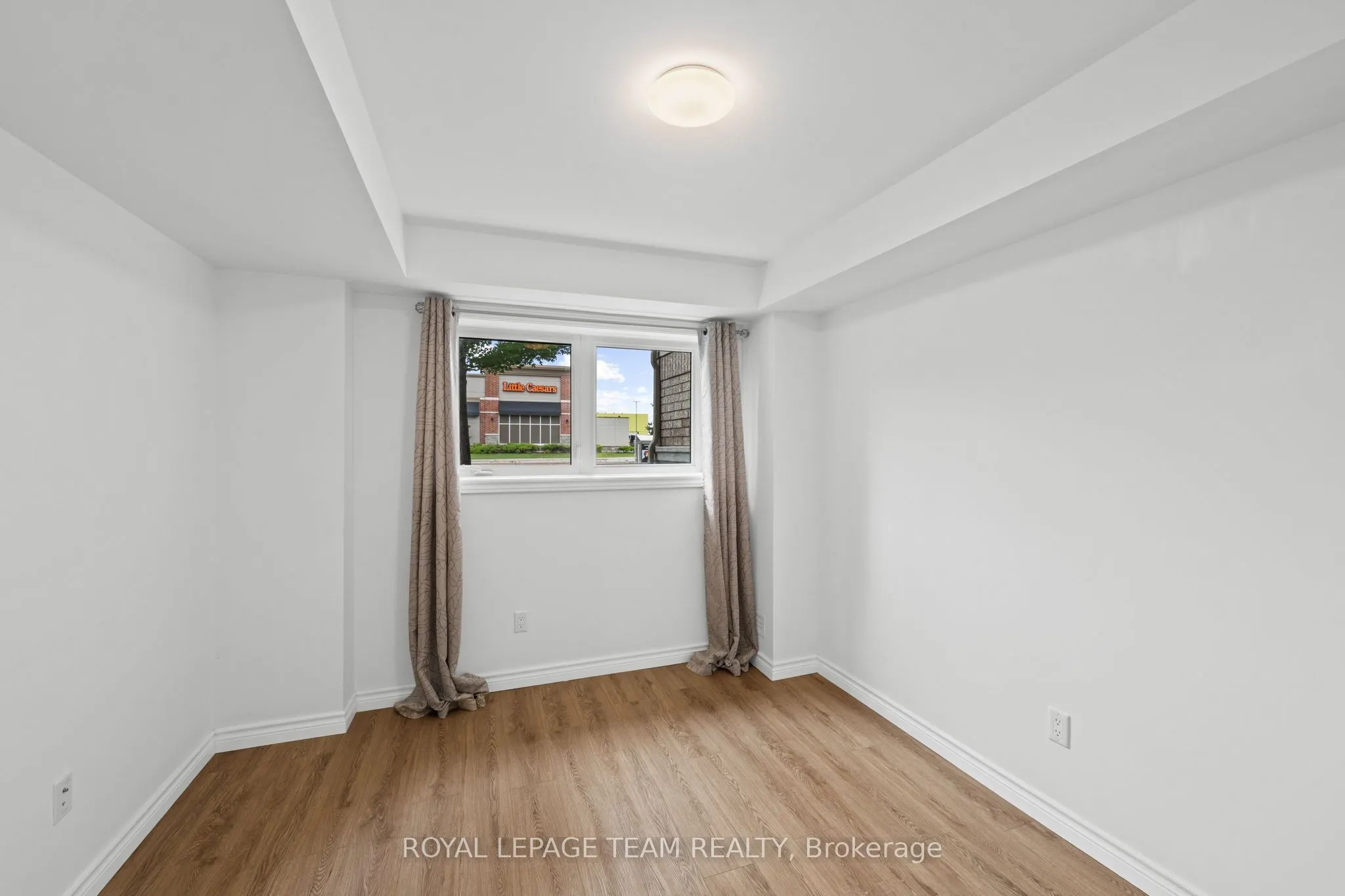 313 Cresthaven Drive #2