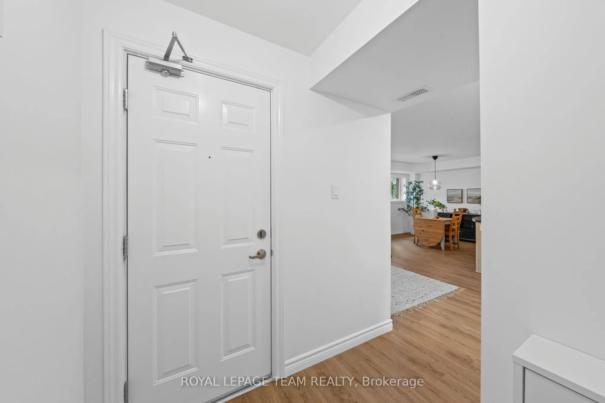 313 Cresthaven Drive #2
